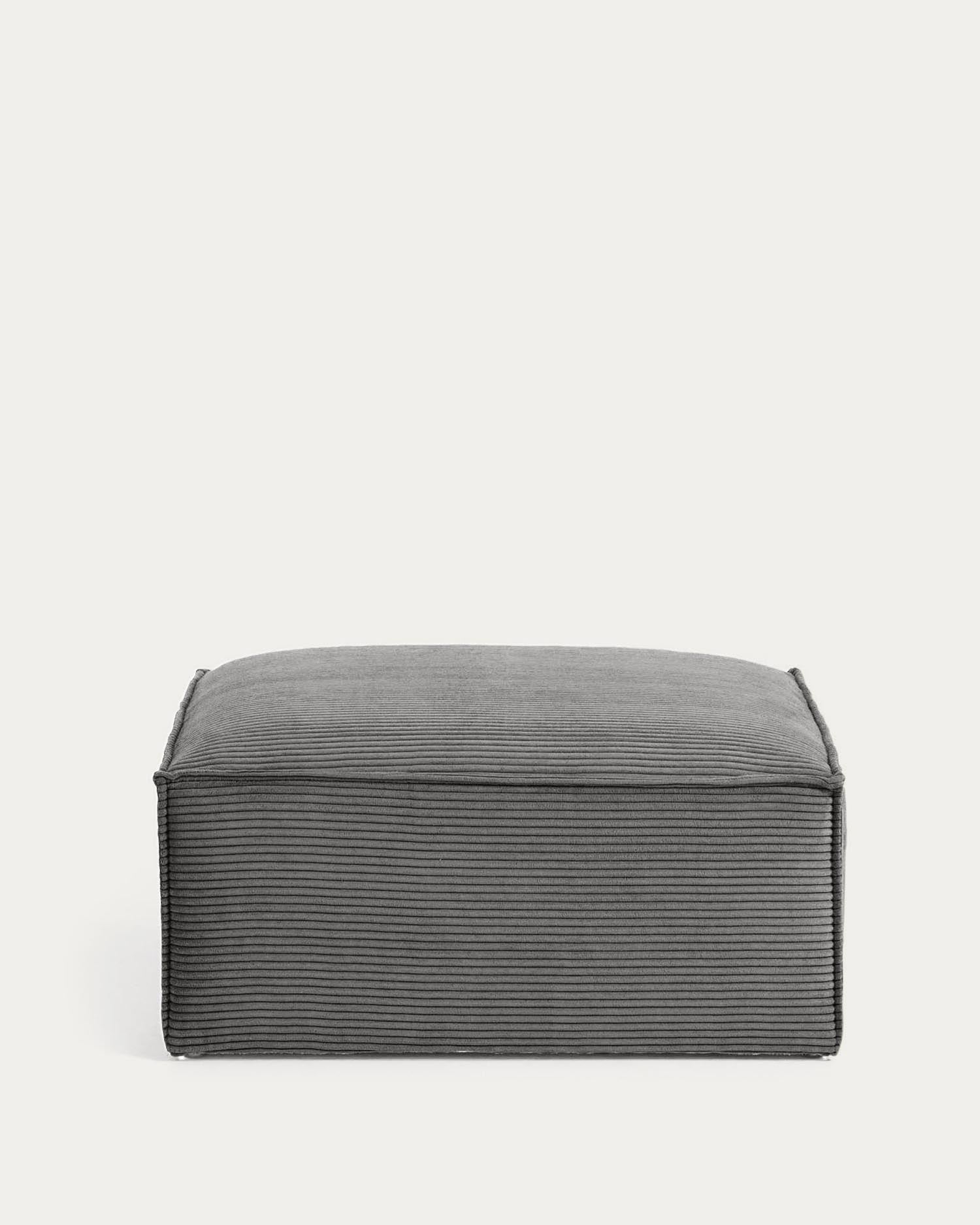 Fussablage Blok breiter Cord grau 90 x 70 cm in Grau präsentiert im Onlineshop von KAQTU Design AG. Hocker ist von Kave Home
