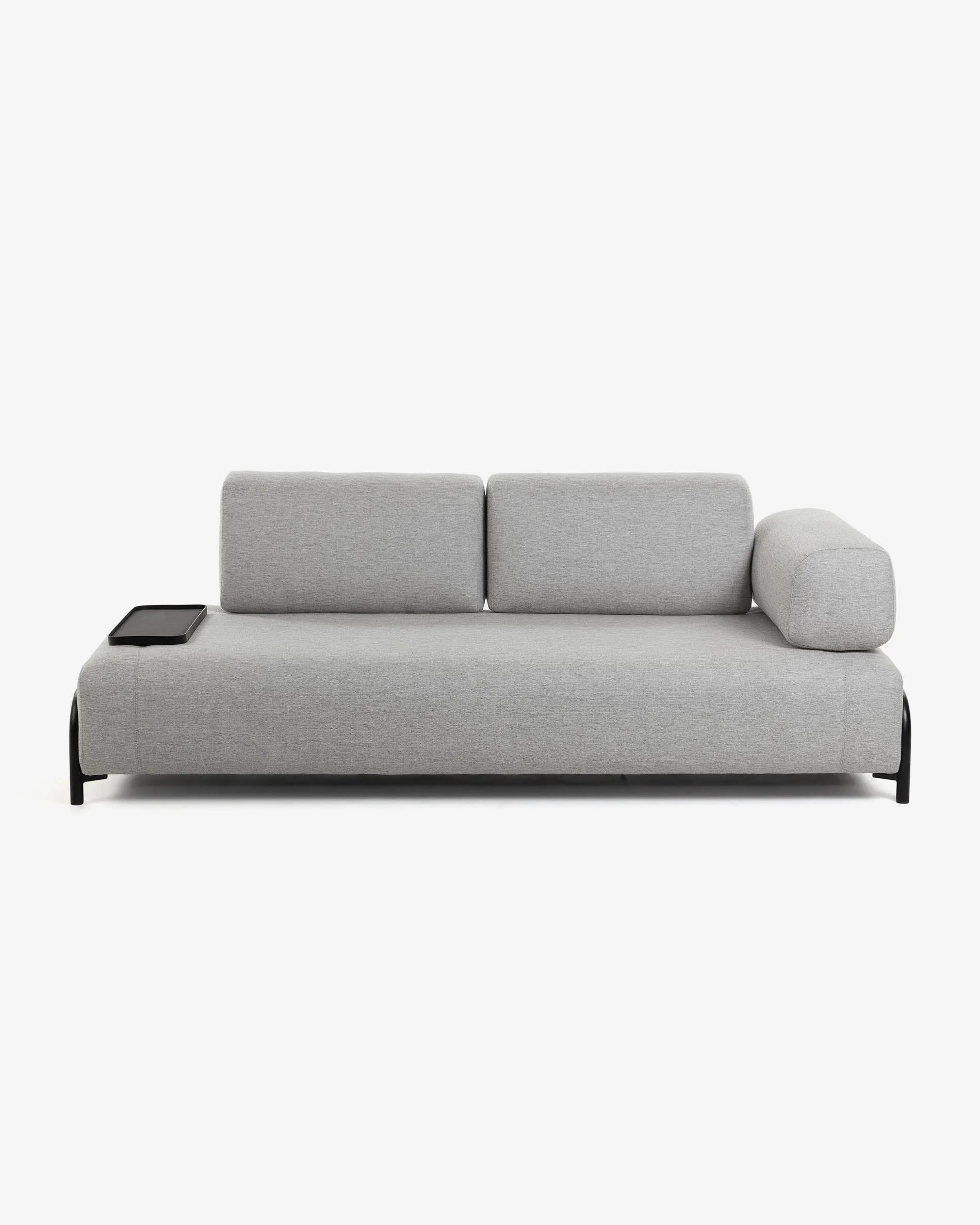 Das Compo Tablett von Kave Home ist stilvoll und funktional, ideal für Dekoration oder Servieren, passend in jeden Wohnbereich.