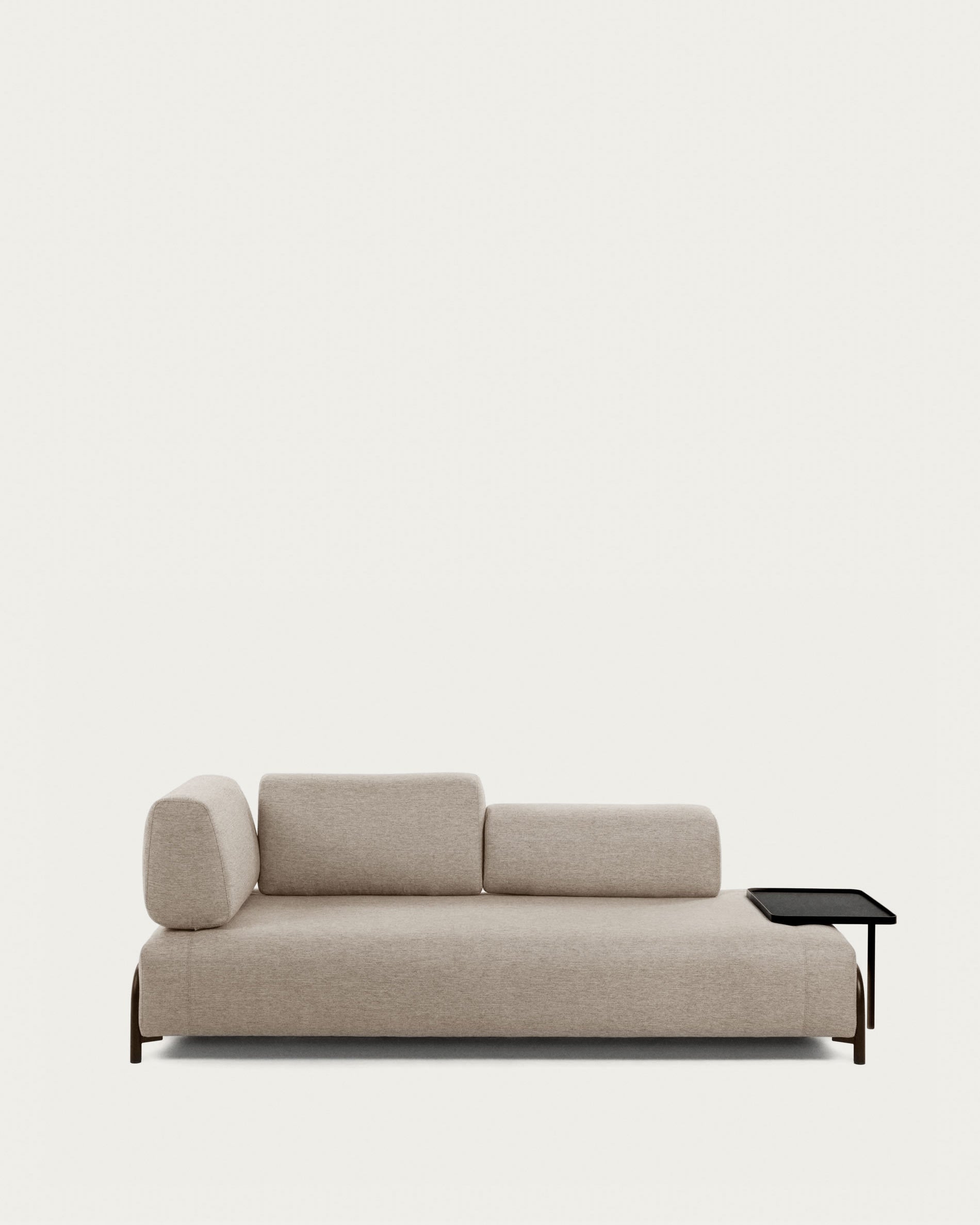 Elegantes 3-Sitzer Sofa in Beige-Grau, 232 cm breit, bietet Komfort und Stil für Ihr Wohnzimmer. Pflegeleicht und vielseitig kombinierbar.