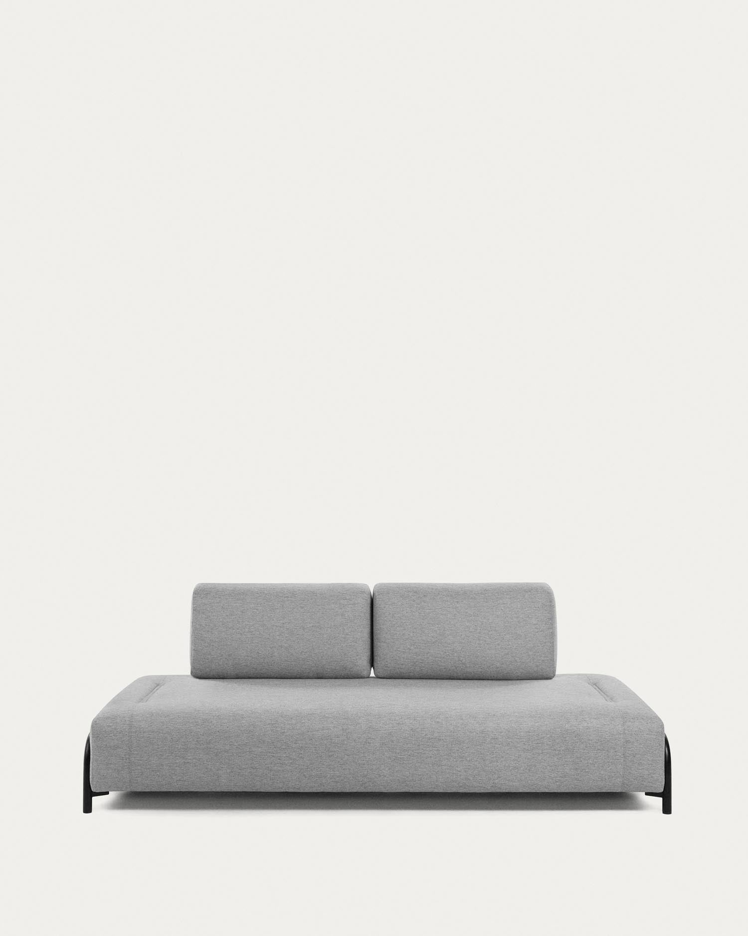 Elegantes hellgraues 3-Sitzer Sofa von Kave Home, 232 cm breit, ideal für modernes Wohnen, komfortabel und stilvoll.