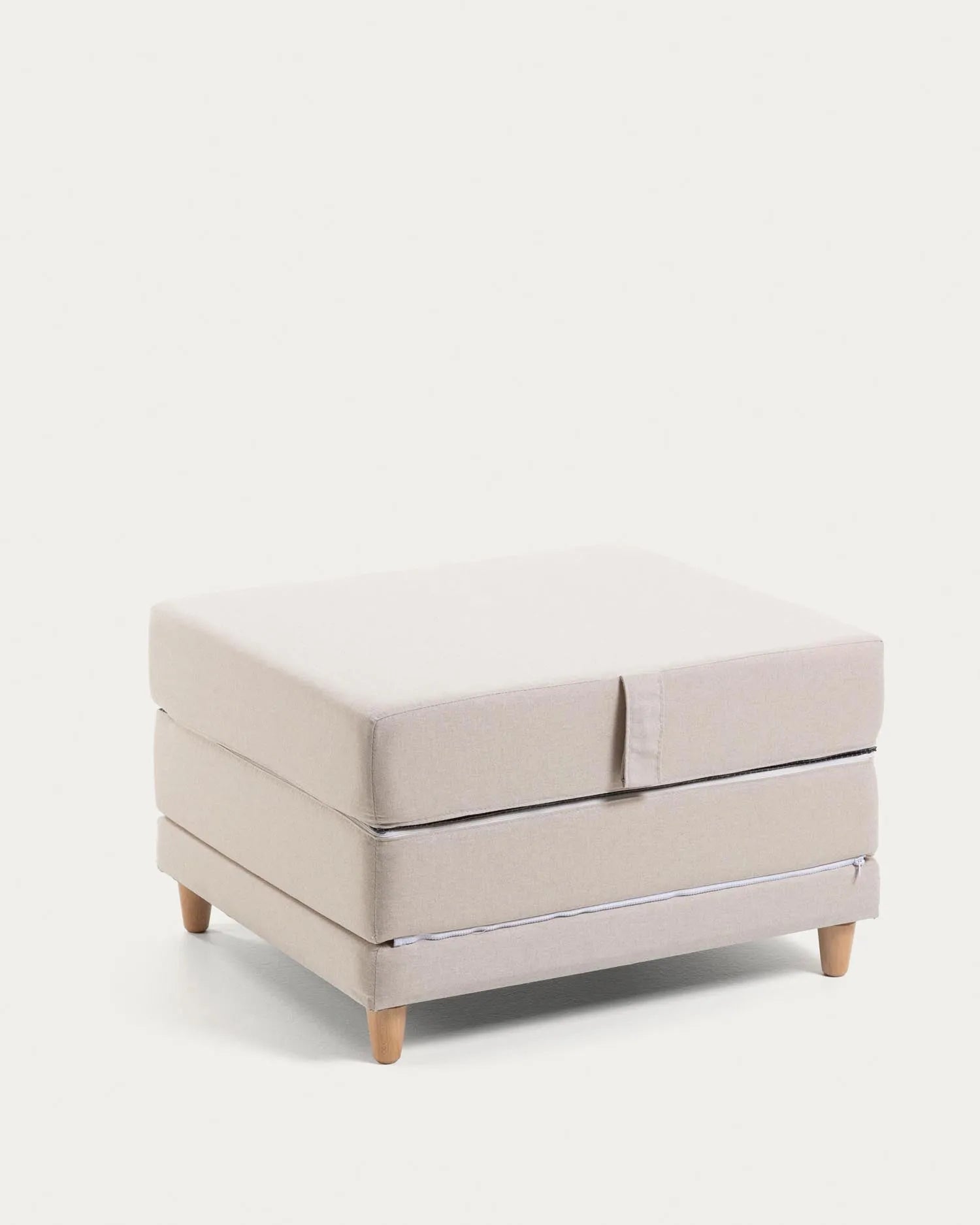 Lizzie Pouf 70 x 60 (180) cm, beige in Beige präsentiert im Onlineshop von KAQTU Design AG. Pouf ist von Kave Home