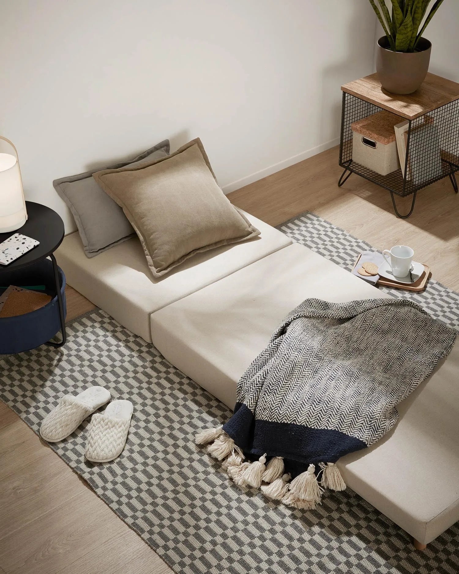 Lizzie Pouf 70 x 60 (180) cm, beige in Beige präsentiert im Onlineshop von KAQTU Design AG. Pouf ist von Kave Home
