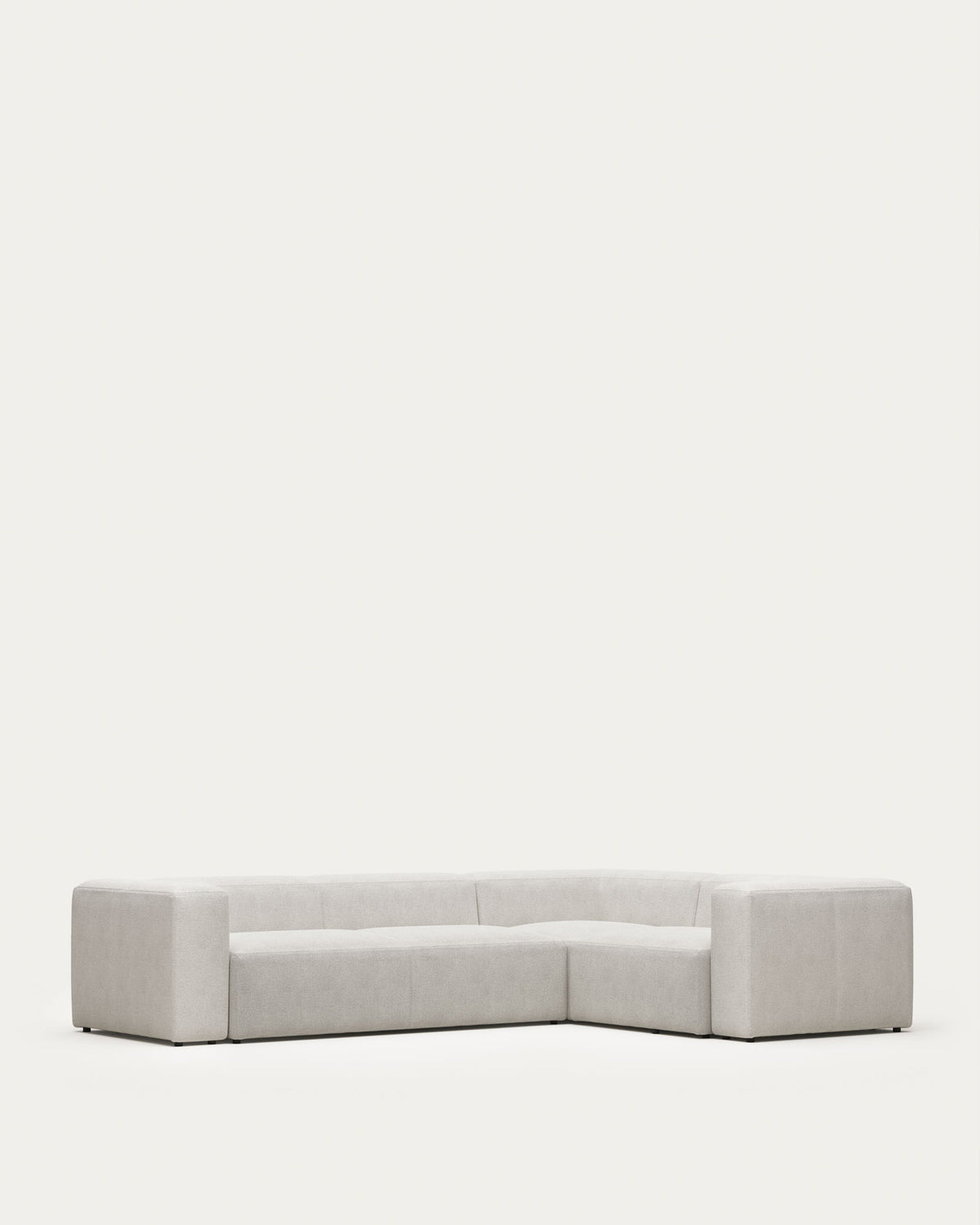 Blok 4-Sitzer Ecksofa in Bouclé weiss 320 x 230 cm / 230 x 320 cm FR in Weiss präsentiert im Onlineshop von KAQTU Design AG. Ecksofa ist von Kave Home
