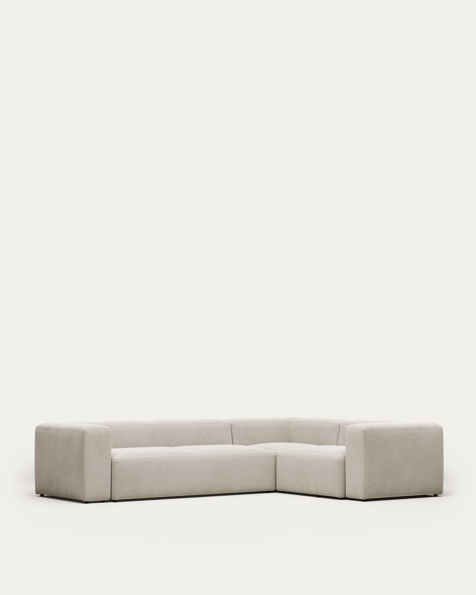 Elegantes Blok 4-Sitzer-Ecksofa in Beige von Kave Home, 320x230 cm, mit hochwertigem Stoffbezug, modernem Design und flexibler Anpassung.