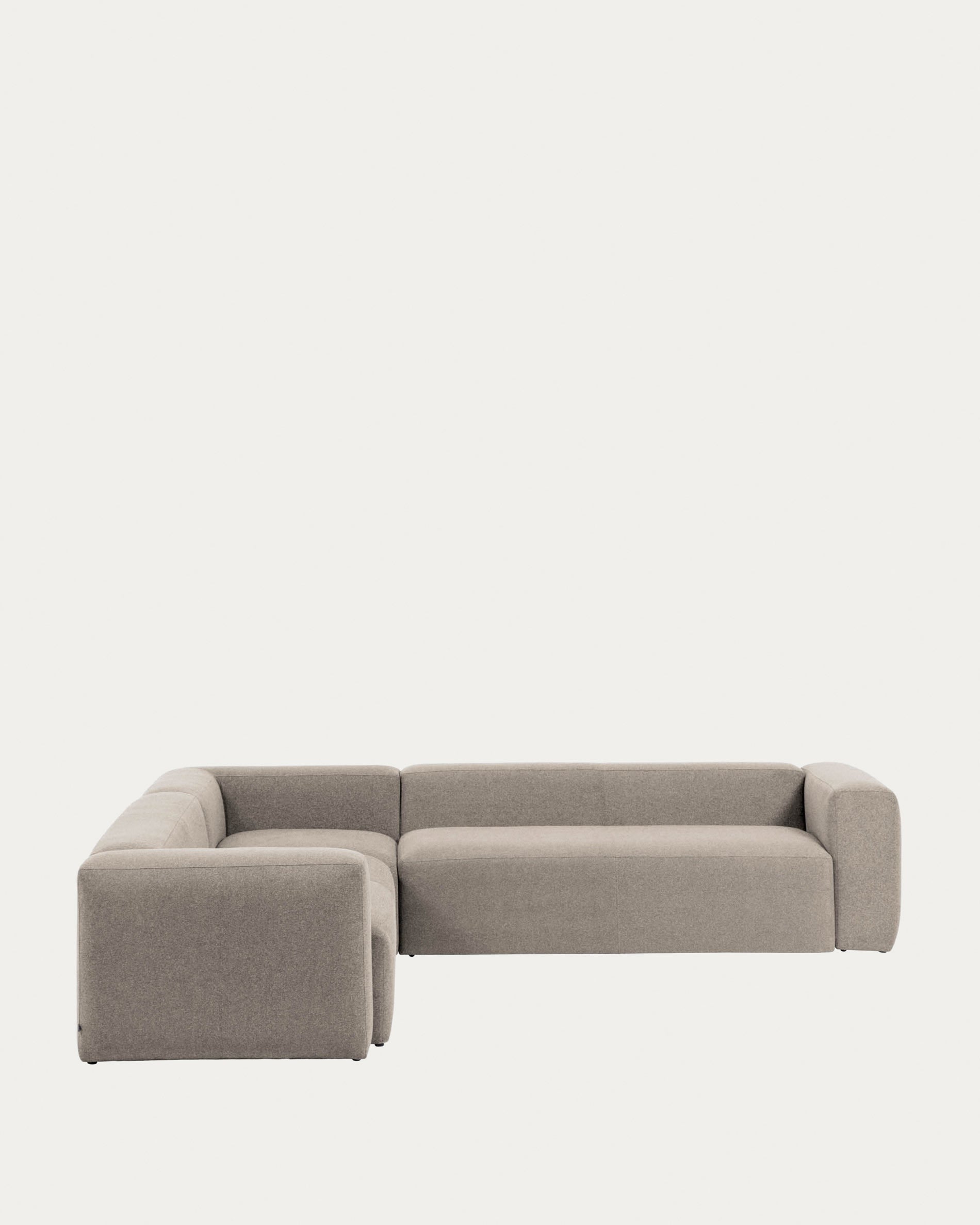 Elegantes, beiges Ecksofa von Kave Home, 320x320 cm, FSC-zertifiziert, bietet Komfort und Nachhaltigkeit für Ihr Wohnzimmer.