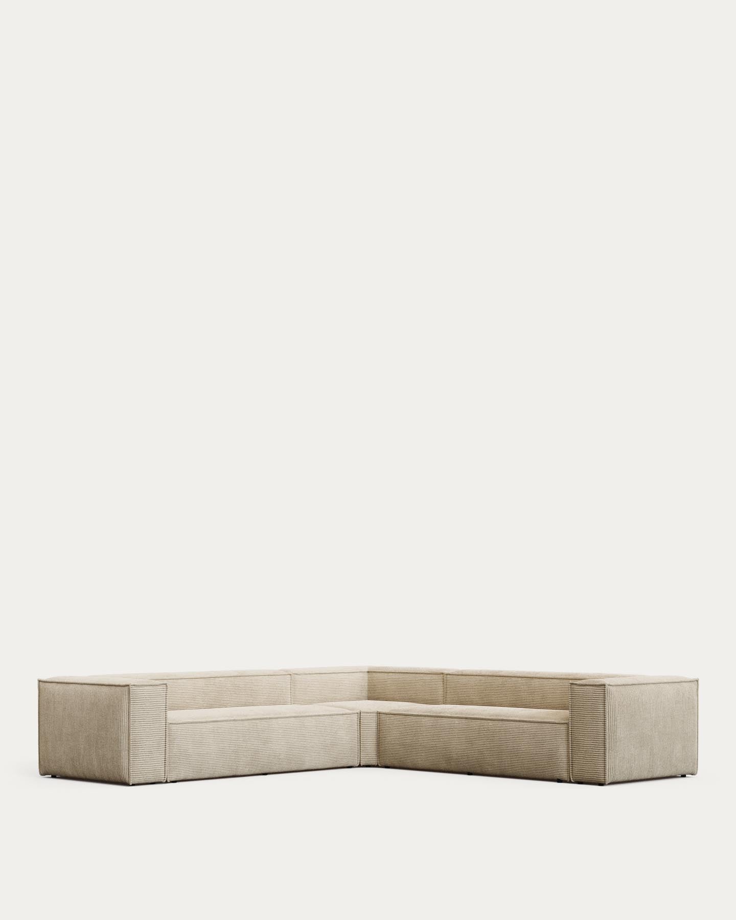 6-Sitzer-Ecksofa Blok schwer entflammbar mit dickem Cord in Ecru 320 x 320 cm FSC Mix Credit in Ecru präsentiert im Onlineshop von KAQTU Design AG. Ecksofa ist von Kave Home
