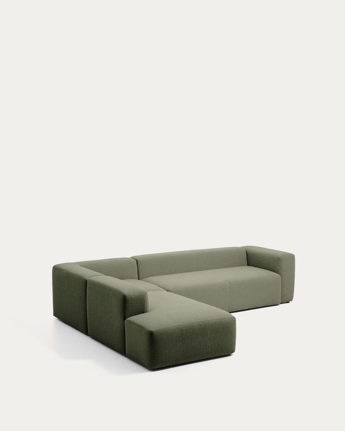 5-Sitzer-Ecksofa Blok mit Randmodul links in moosgrüner Chenille, 255 x 320 cm, FSC Mix Credit in Grün präsentiert im Onlineshop von KAQTU Design AG. L-Sofa links ist von Kave Home
