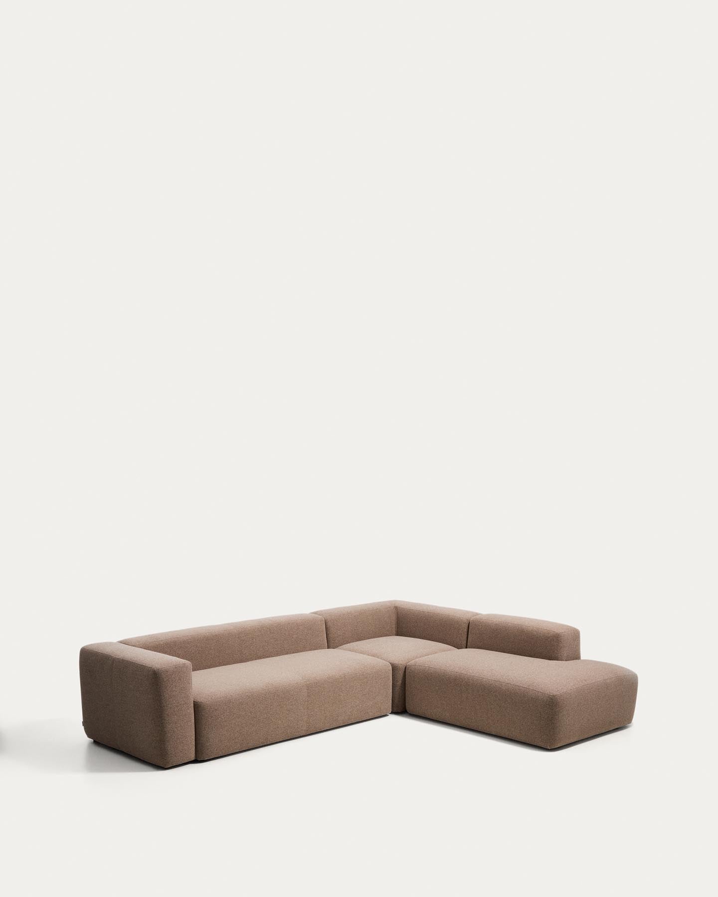 5-Sitzer-Ecksofa Blok mit Randmodul links in brauner Chenille, 320 x 255 cm, FSC Mix Credit in Taupe präsentiert im Onlineshop von KAQTU Design AG. L-Sofa links ist von Kave Home
