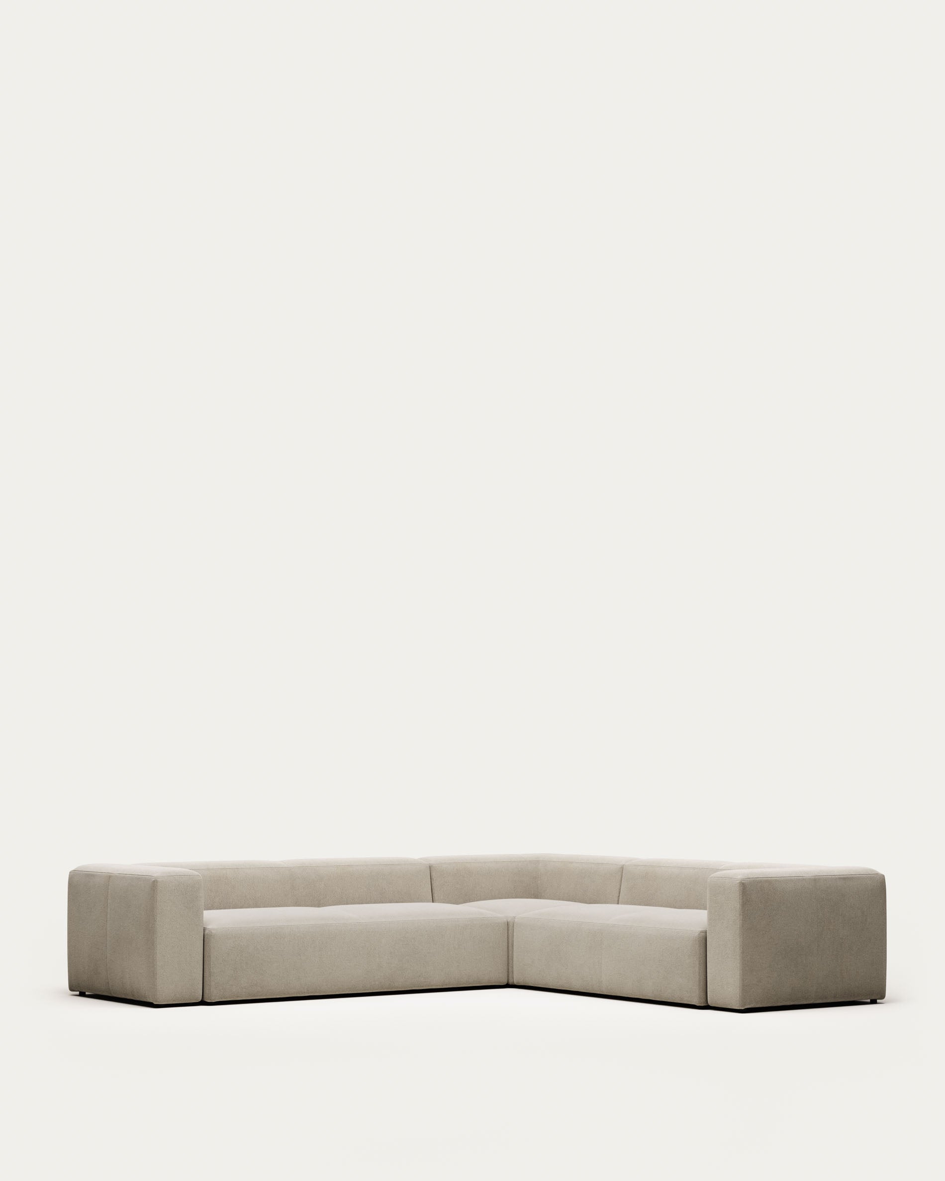 Blok 5-Sitzer-Ecksofa in Beige 320 x 290 cm / 290 x 320 cm FR in Beige präsentiert im Onlineshop von KAQTU Design AG. Ecksofa ist von Kave Home