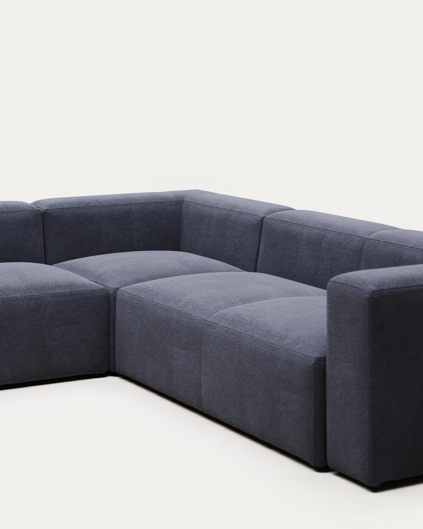 Blok 5-Sitzer-Ecksofa in Blau 320 x 290 cm / 290 x 320 cm FR in Blau präsentiert im Onlineshop von KAQTU Design AG. Ecksofa ist von Kave Home
