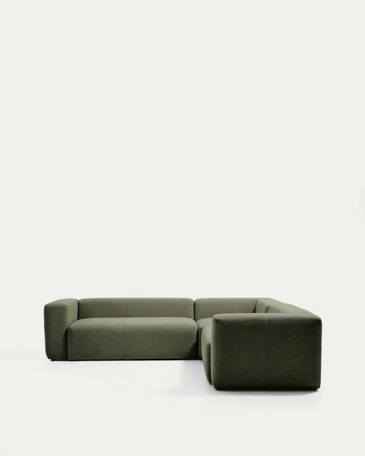 4-Sitzer-Ecksofa Blok in moosgrüner Chenille, 290 x 290 cm, FSC Mix Credit in Grün präsentiert im Onlineshop von KAQTU Design AG. Ecksofa ist von Kave Home