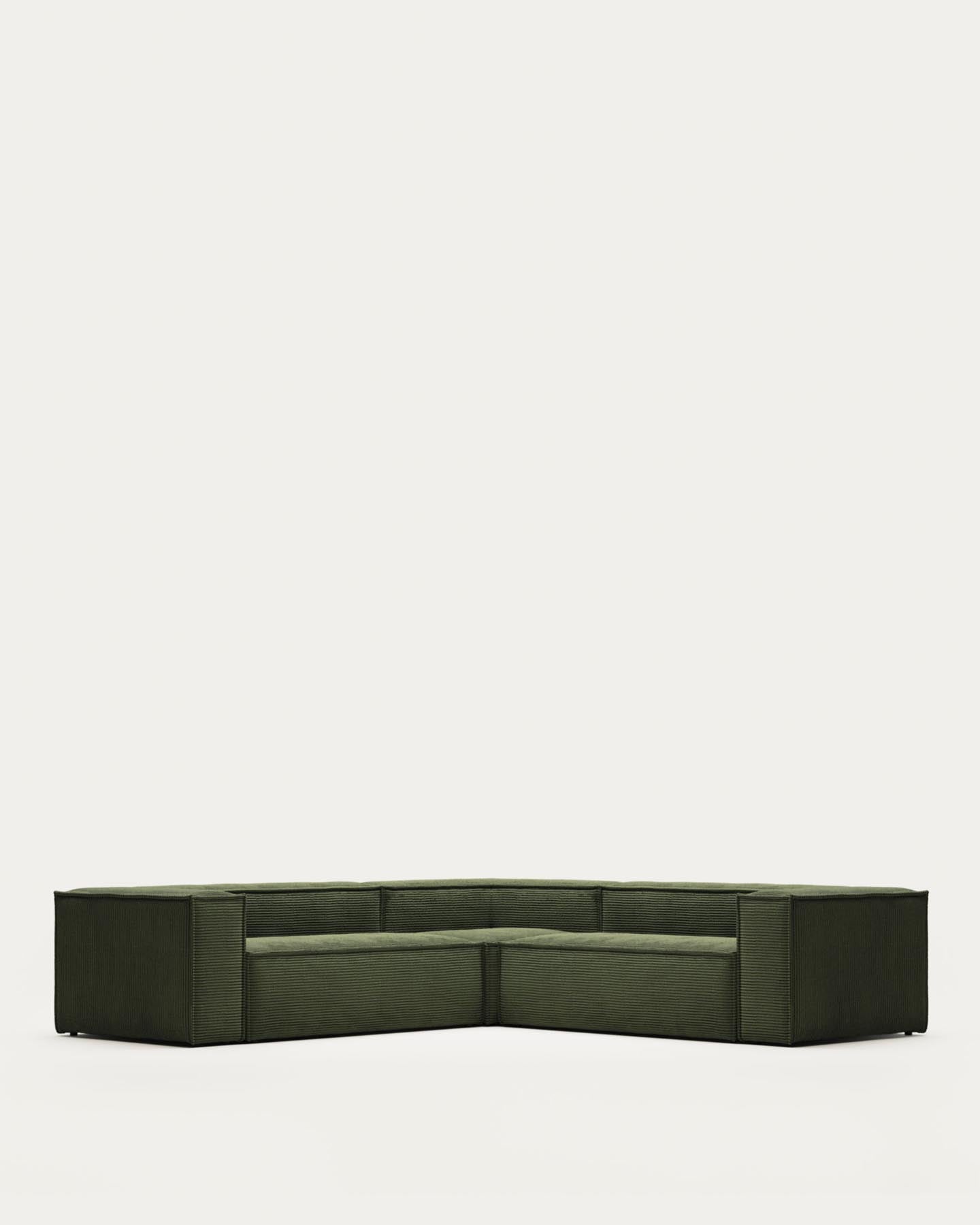 4-Sitzer-Ecksofa Blok, schwer entflammbar mit dickem, grünen Cord, 290 x 290 cm, FSC Mix Credit in Grün präsentiert im Onlineshop von KAQTU Design AG. Ecksofa ist von Kave Home