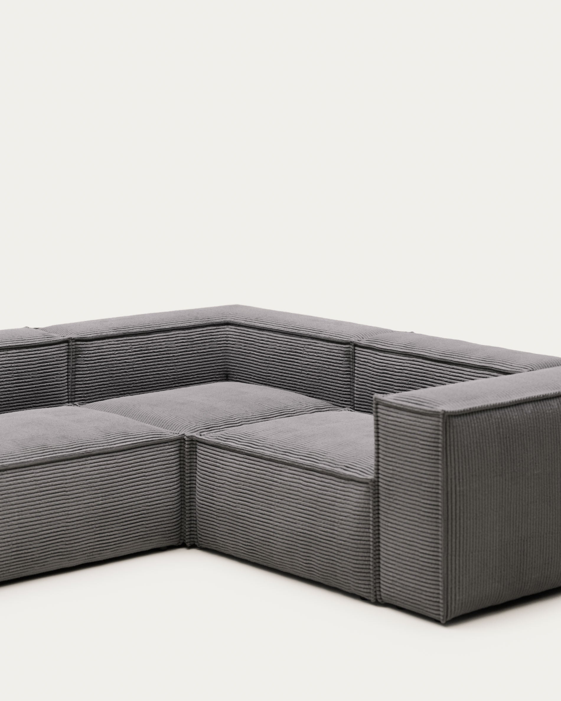3-Sitzer-Ecksofa Blok, schwer entflammbar mit dickem, grauen Cord, 290 x 230 cm / 230 x 290 cm, FSC Mix Credit in Grau präsentiert im Onlineshop von KAQTU Design AG. Ecksofa ist von Kave Home
