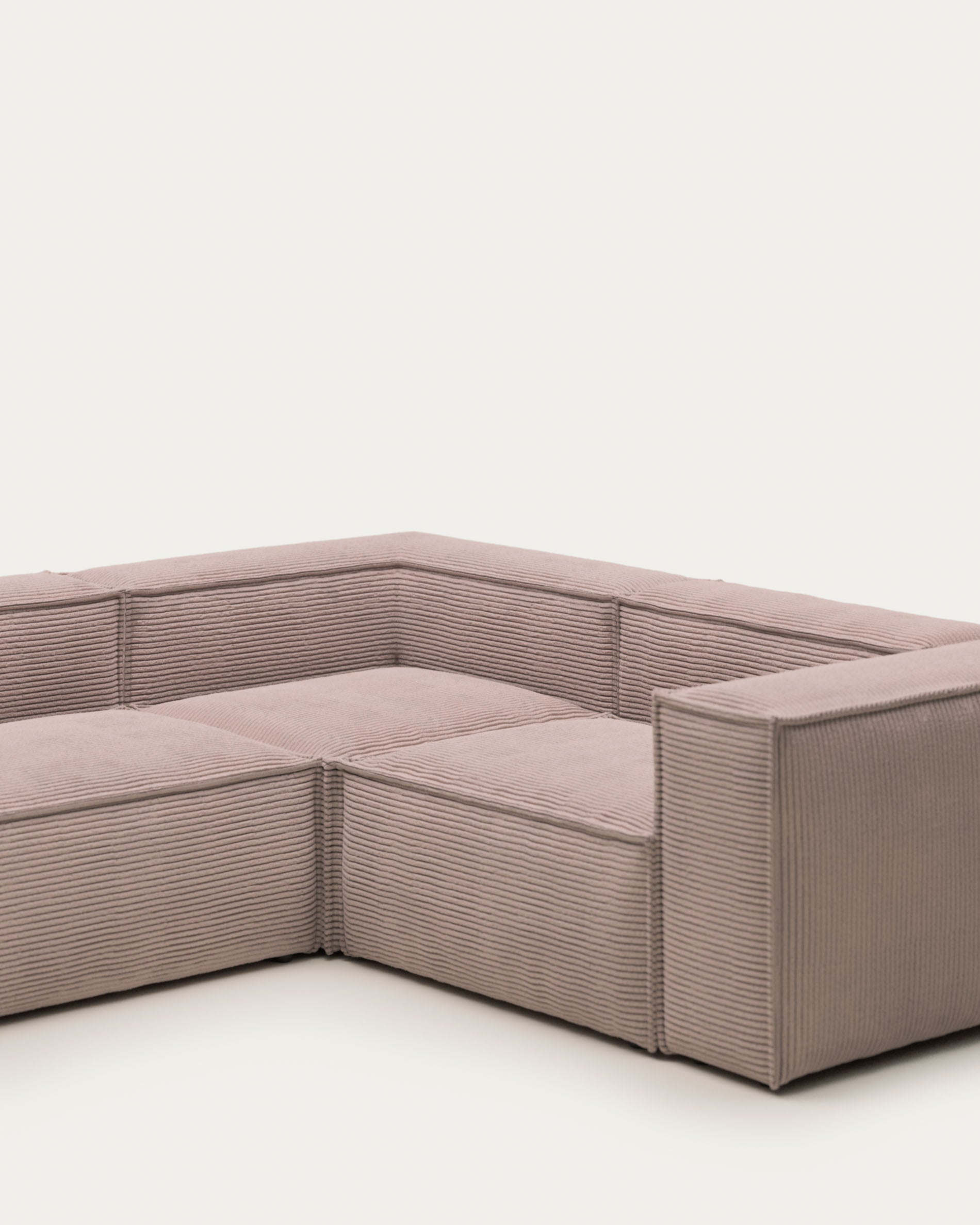 Blok 3-Sitzer-Ecksofa breiter Cord rosa 290 x 230 cm / 230 cm 290 cm FR in Rosa präsentiert im Onlineshop von KAQTU Design AG. Ecksofa ist von Kave Home