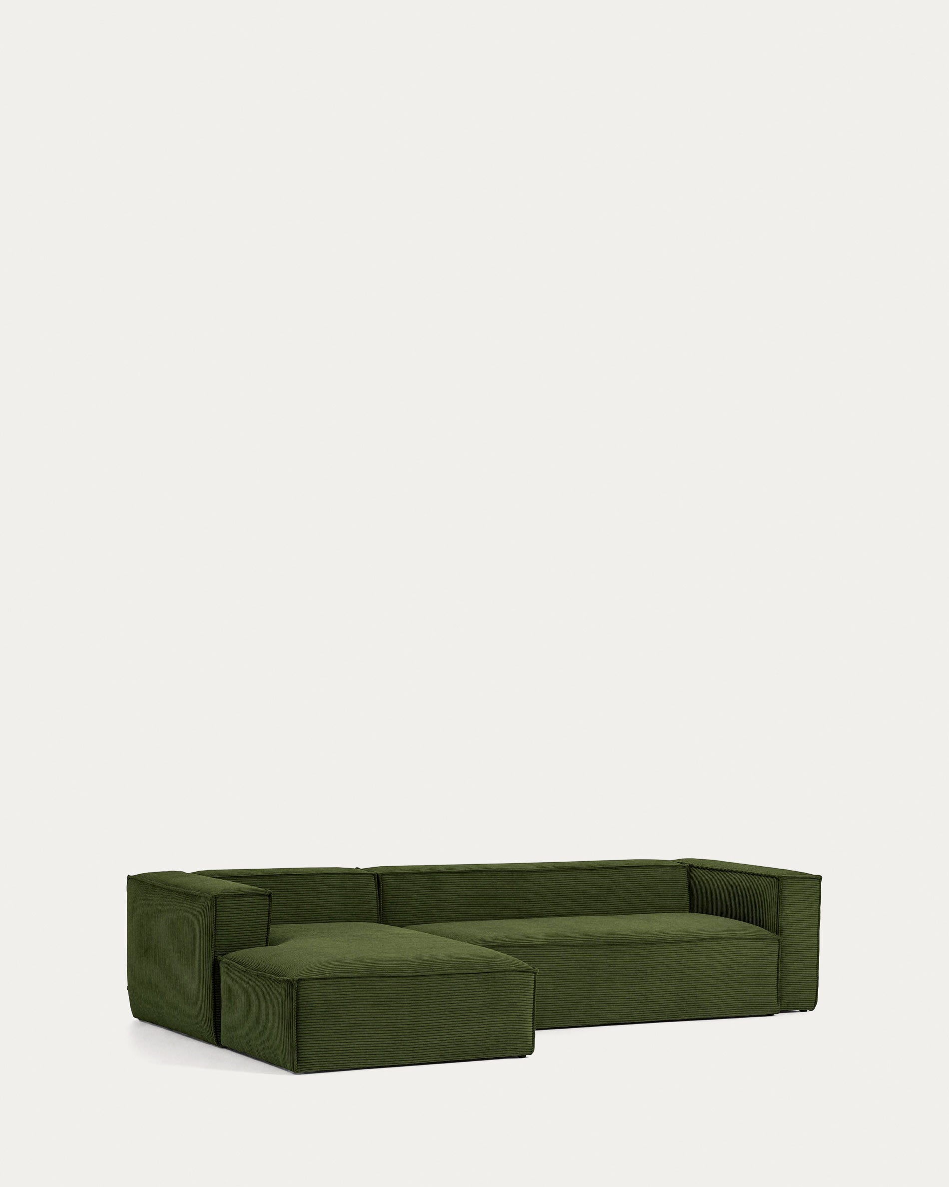 Elegantes 3-Sitzer-Sofa in grünem Cord mit linker Chaiselongue, 300 cm breit, FSC-zertifiziert, für stilvollen Komfort.