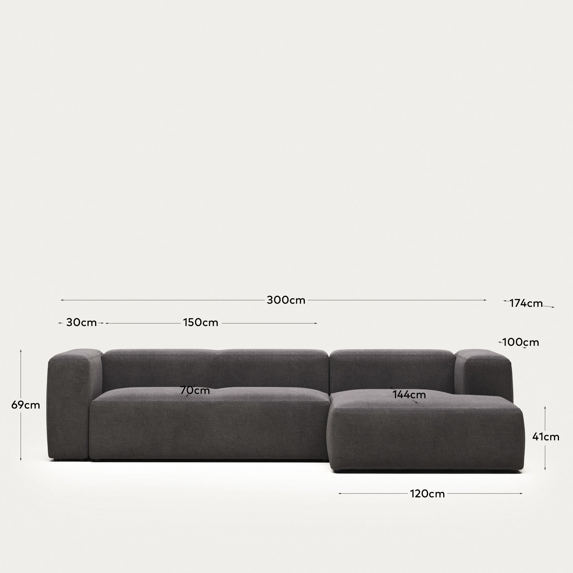 3-Sitzer-Sofa Blok mit Chaiselongue rechts, schwer entflammbar mit grauer Chenille, 300 cm in Grau präsentiert im Onlineshop von KAQTU Design AG. 3er Sofa ist von Kave Home