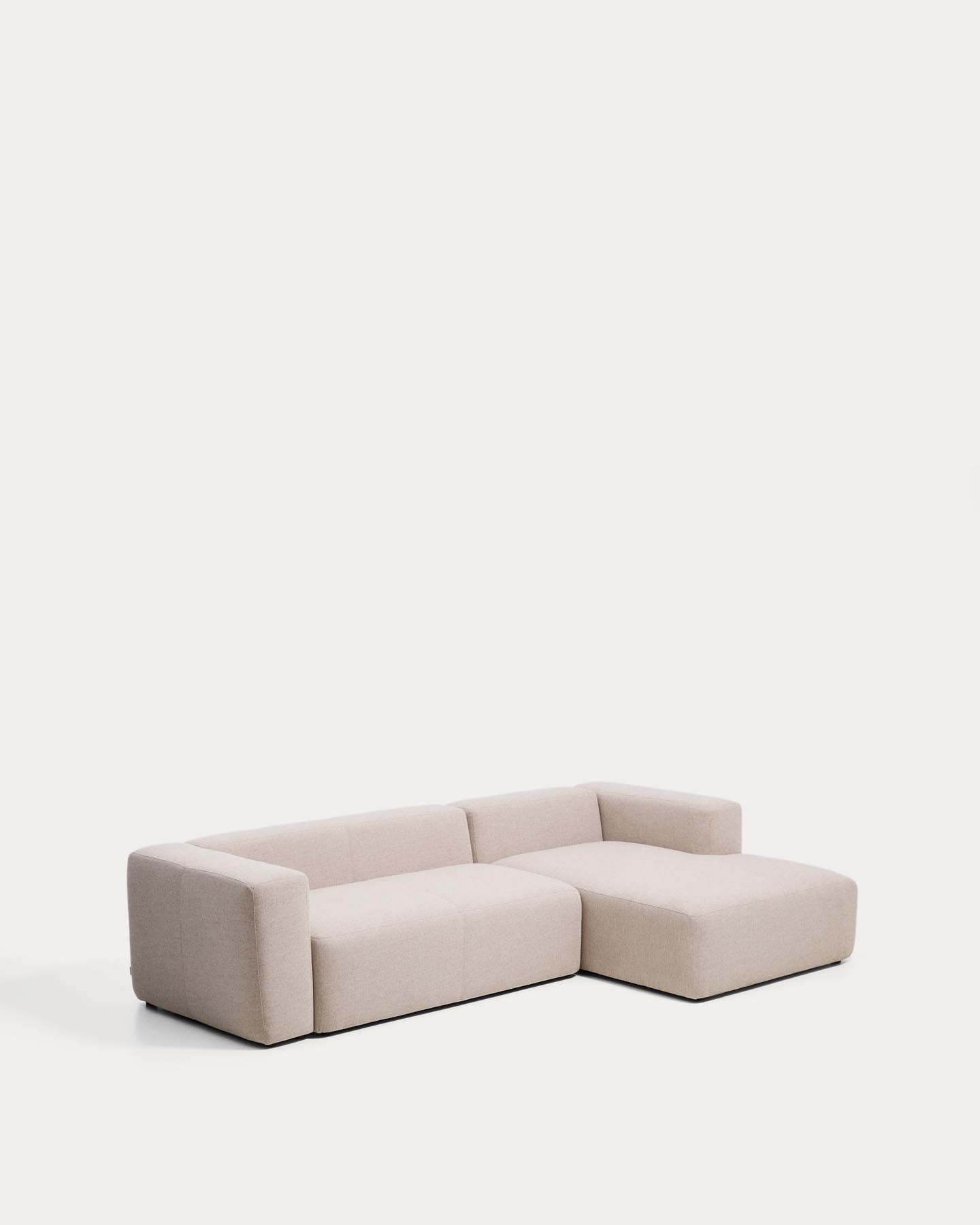3-Sitzer-Sofa Blok mit Chaiselongue rechts in beiger Chenille, 300 cm, FSC Mix Credit in Beige präsentiert im Onlineshop von KAQTU Design AG. L-Sofa rechts ist von Kave Home