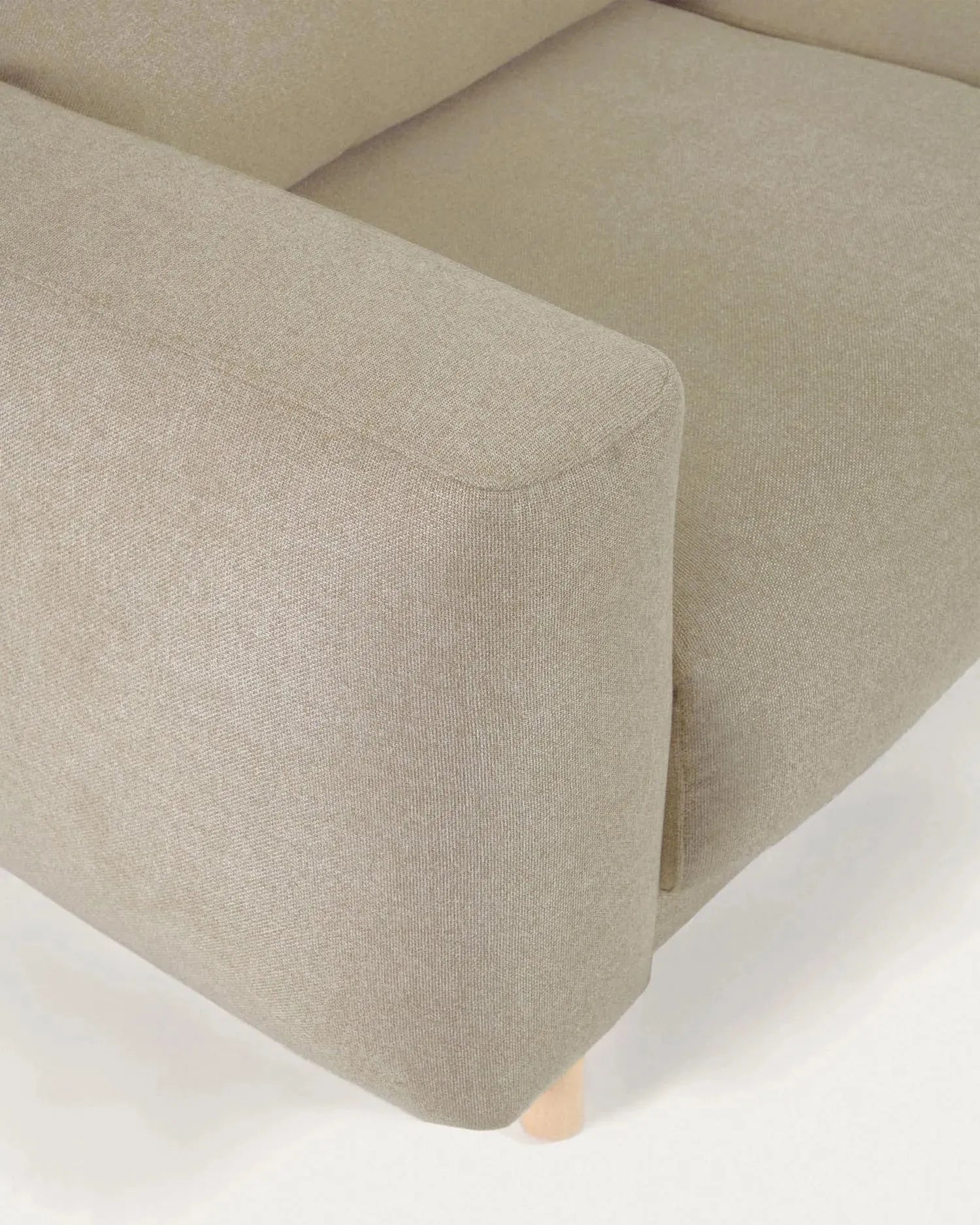 Elegantes Singa Sofa, 3-Sitzer mit rechter Chaiselongue, beige, 296 cm, verstellbare Kopfstütze, ausziehbarer Sitz, FSC-zertifiziert.