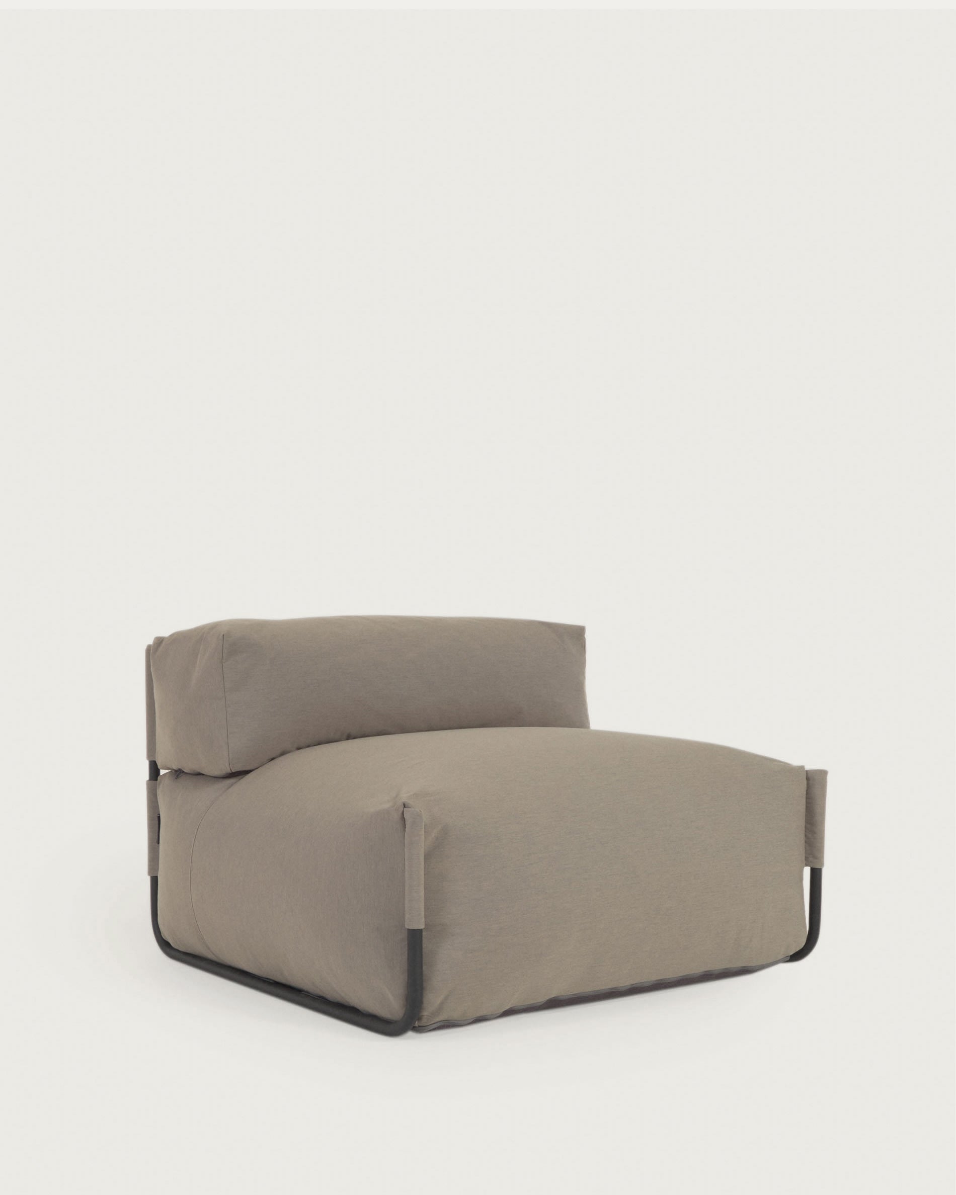 Modulares Outdoor-Sofa von Kave Home: Grün, robust, wetterfest, mit schwarzem Aluminiumgestell, 101x101cm.