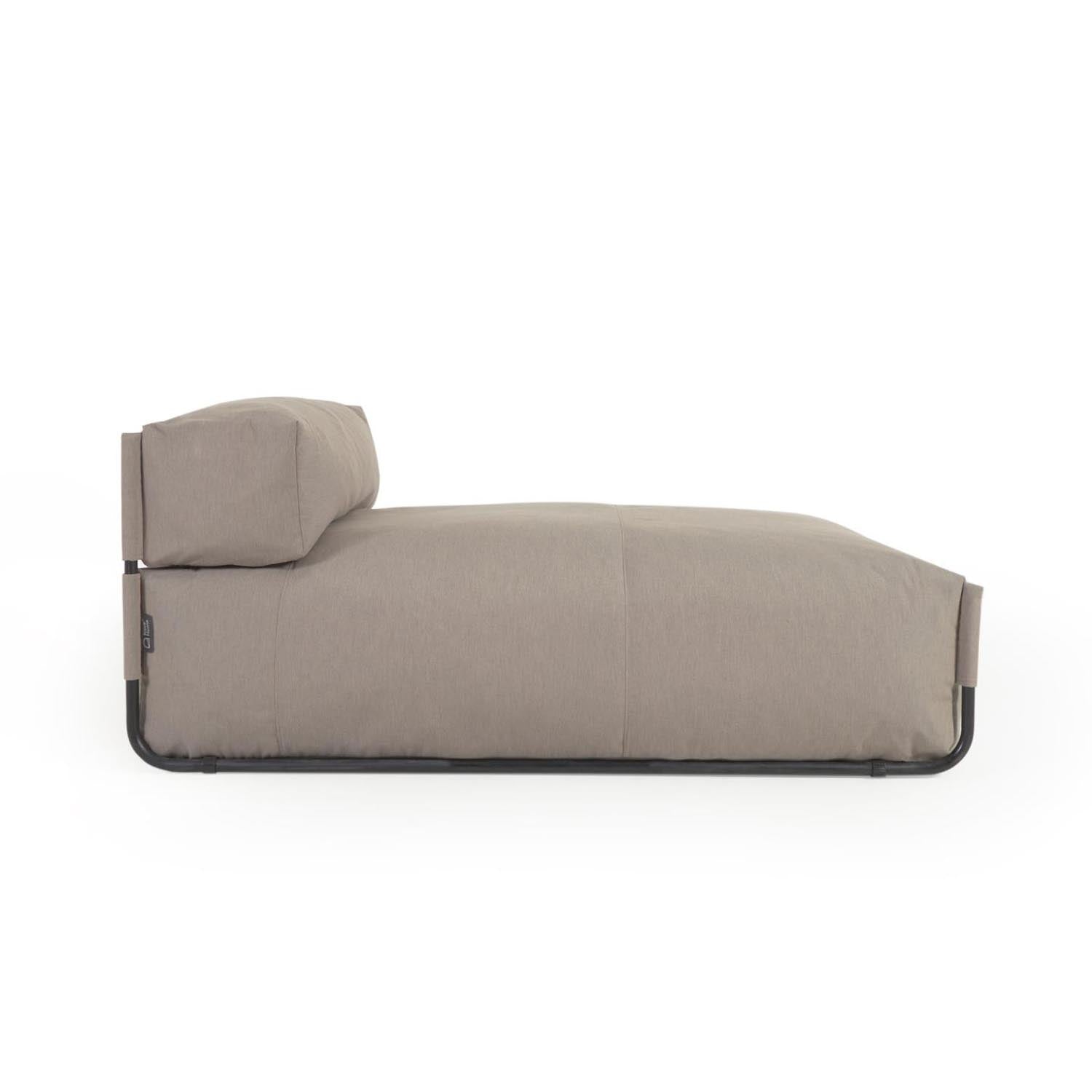 Square Pouf Modularsofa longue m. Rückenlehne 100% outdoor grün und Alu schwarz 165x101 cm in Grün präsentiert im Onlineshop von KAQTU Design AG. Lounge Sofa ist von Kave Home