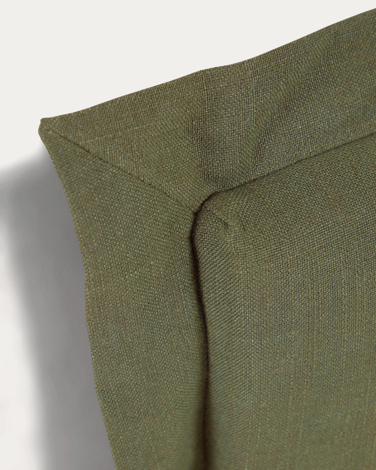 Stilvolles Tanit Kopfteil in sanftem Grün aus langlebigem Leinen, ideal für 160 cm Betten. Pflegeleicht mit abnehmbarem Bezug für ein frisches Schlafzimmer!