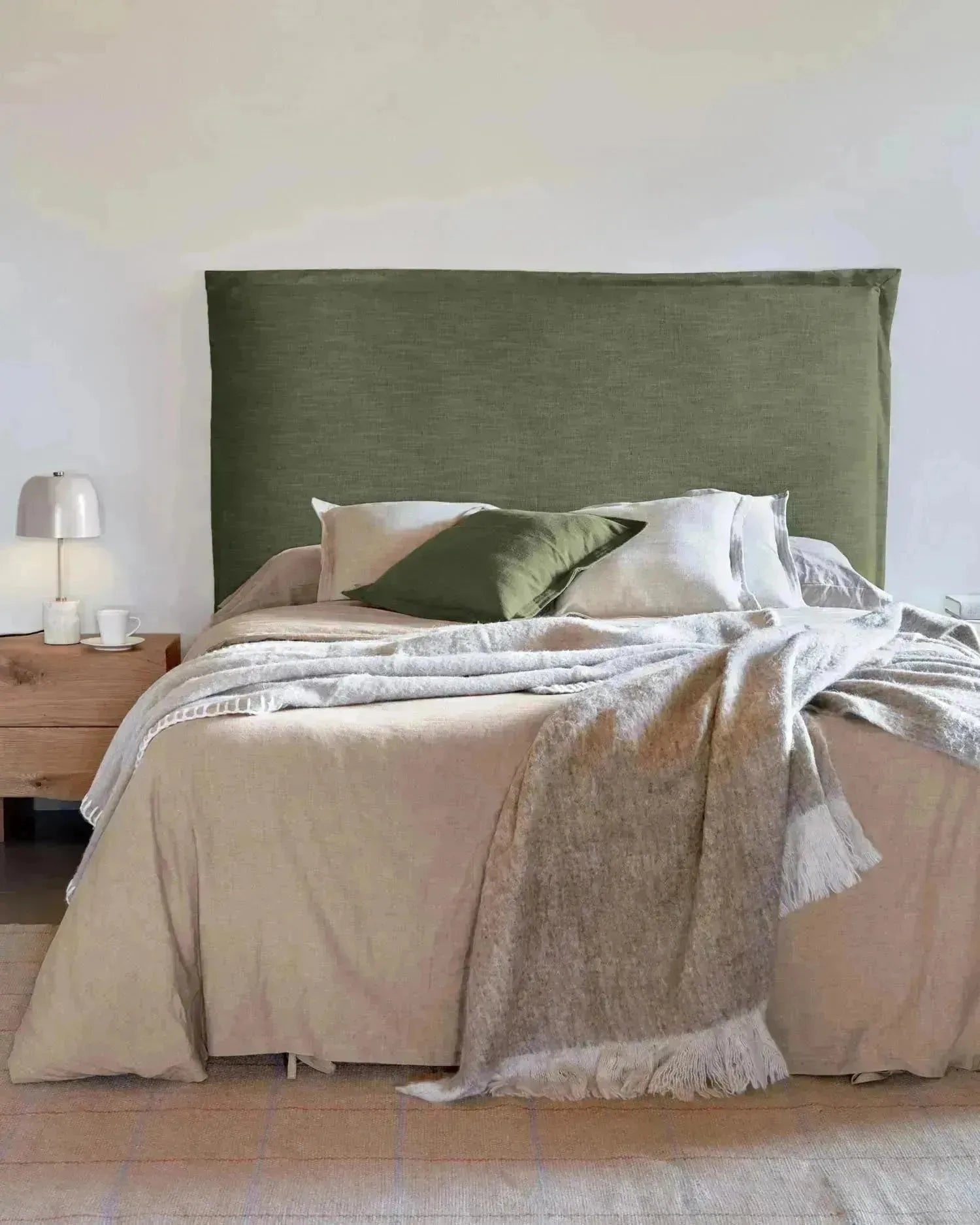Tanit Bettkopfteil mit abnehmbarem Bezug aus Leinen grün für Bett von 160 cm in Grün präsentiert im Onlineshop von KAQTU Design AG. Zubehör Bett ist von Kave Home