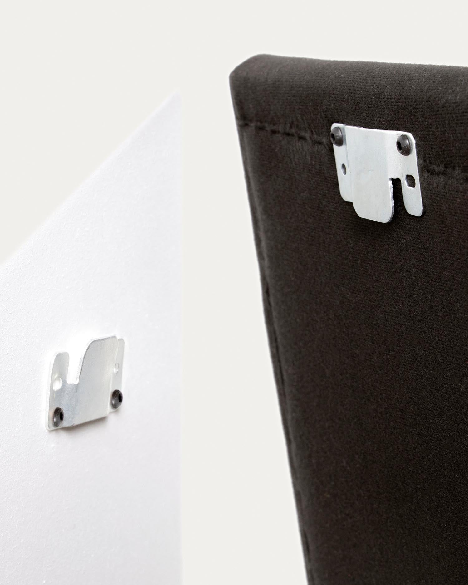 Tanit Bettkopfteil in Beige – Hochwertiges Leinen mit abnehmbarem Bezug. Ideal für 200 cm Betten, vereint elegantes Design und nachhaltige Funktionalität.