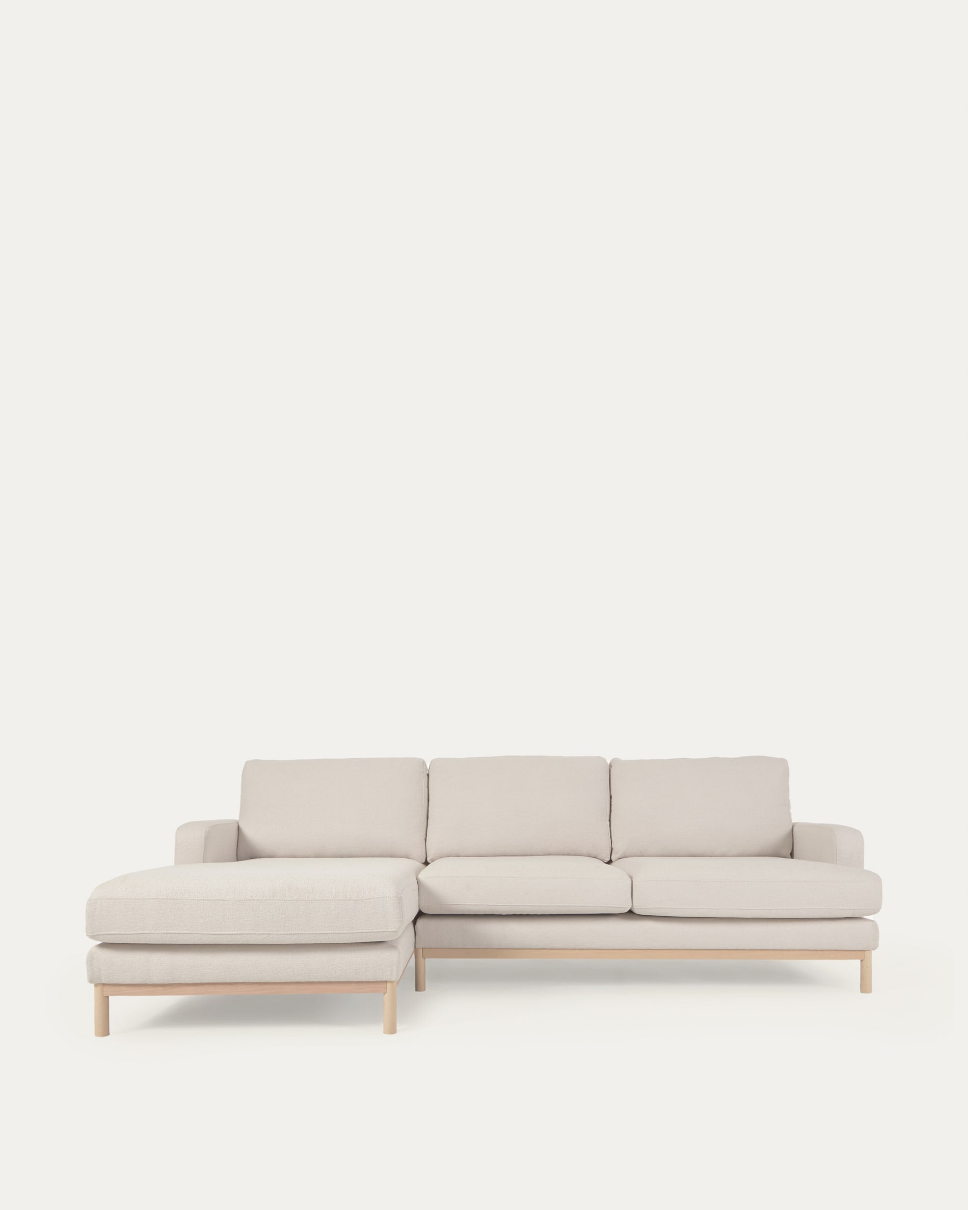 Elegantes 3-Sitzer-Sofa Mihaela mit linker Chaise Longue, weißem Mikro-Bouclé-Bezug, FSC-zertifiziert, nachhaltig und stilvoll.