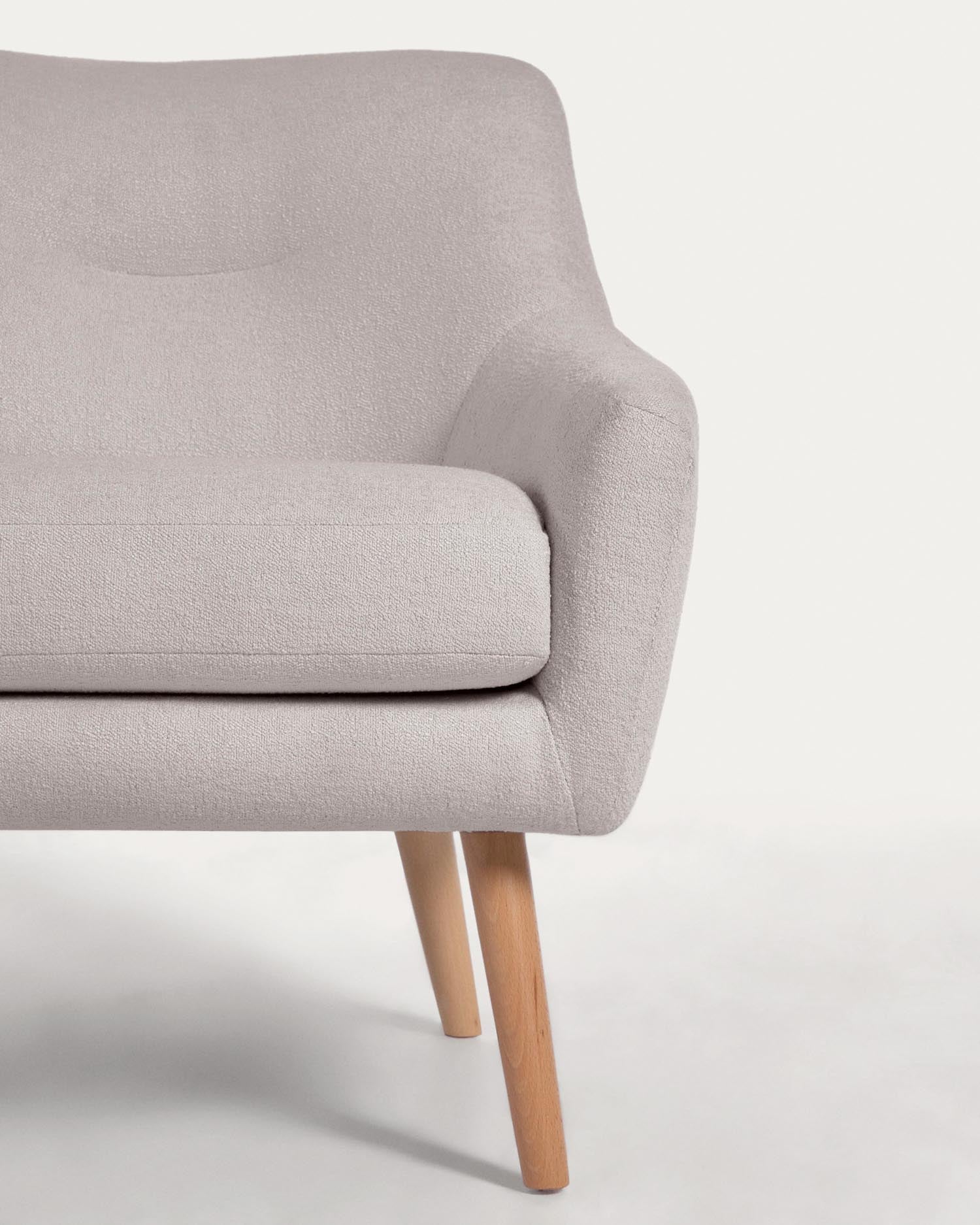 Candela Sessel Mikro-Bouclé in Grau FSC Mix Credit in Grau präsentiert im Onlineshop von KAQTU Design AG. Sessel ist von Kave Home