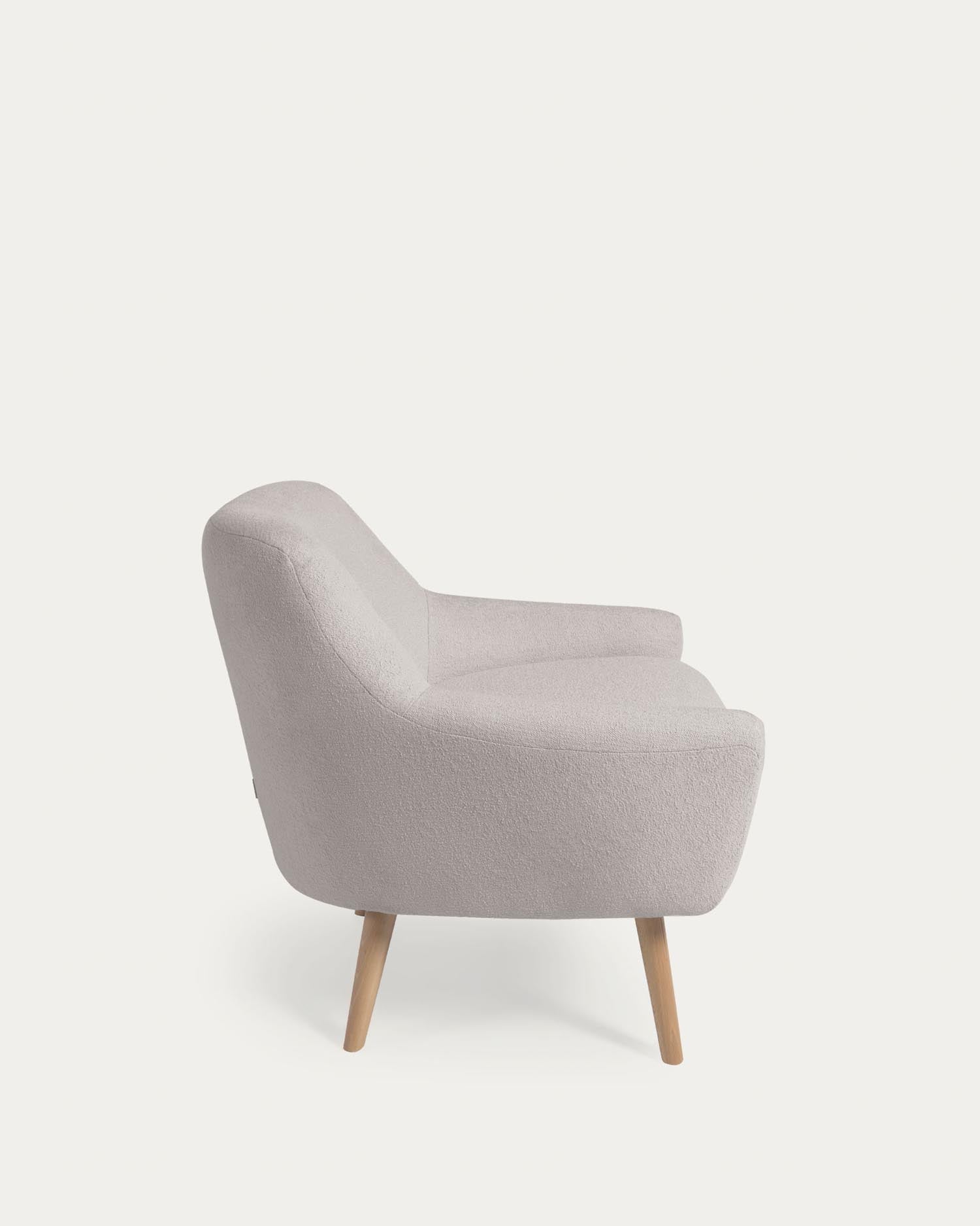 Candela Sessel Mikro-Bouclé in Grau FSC Mix Credit in Grau präsentiert im Onlineshop von KAQTU Design AG. Sessel ist von Kave Home