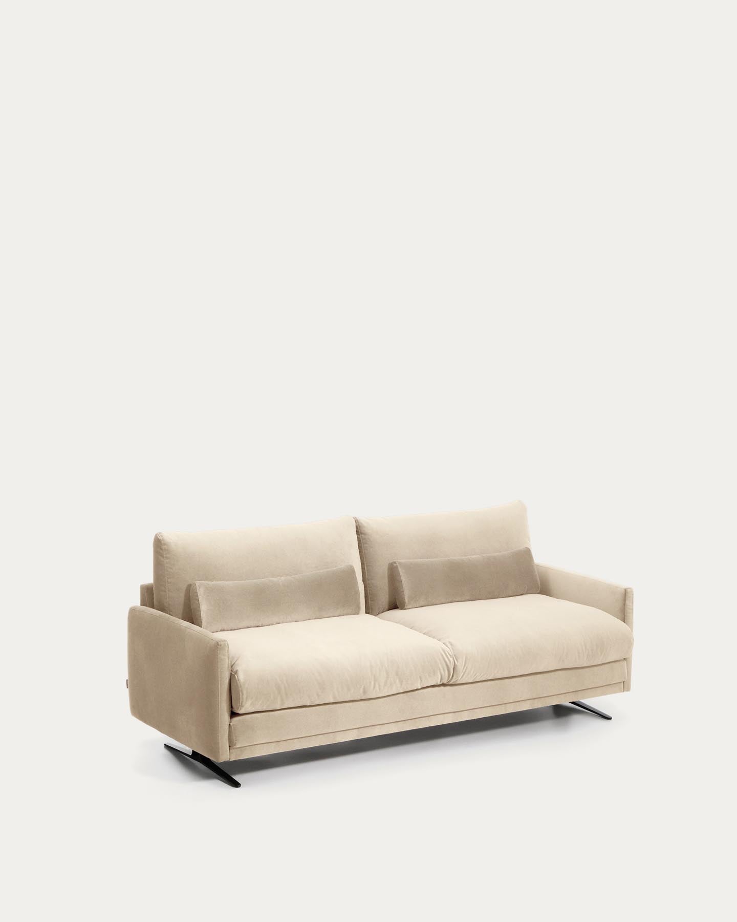 2-Sitzer-Sofa Veliro aus perlfarbenem Samt mit Stahlbeinen in schwarzer Ausführung, 210 cm, FSC Mix Credit in Perle präsentiert im Onlineshop von KAQTU Design AG. 2er Sofa ist von Kave Home