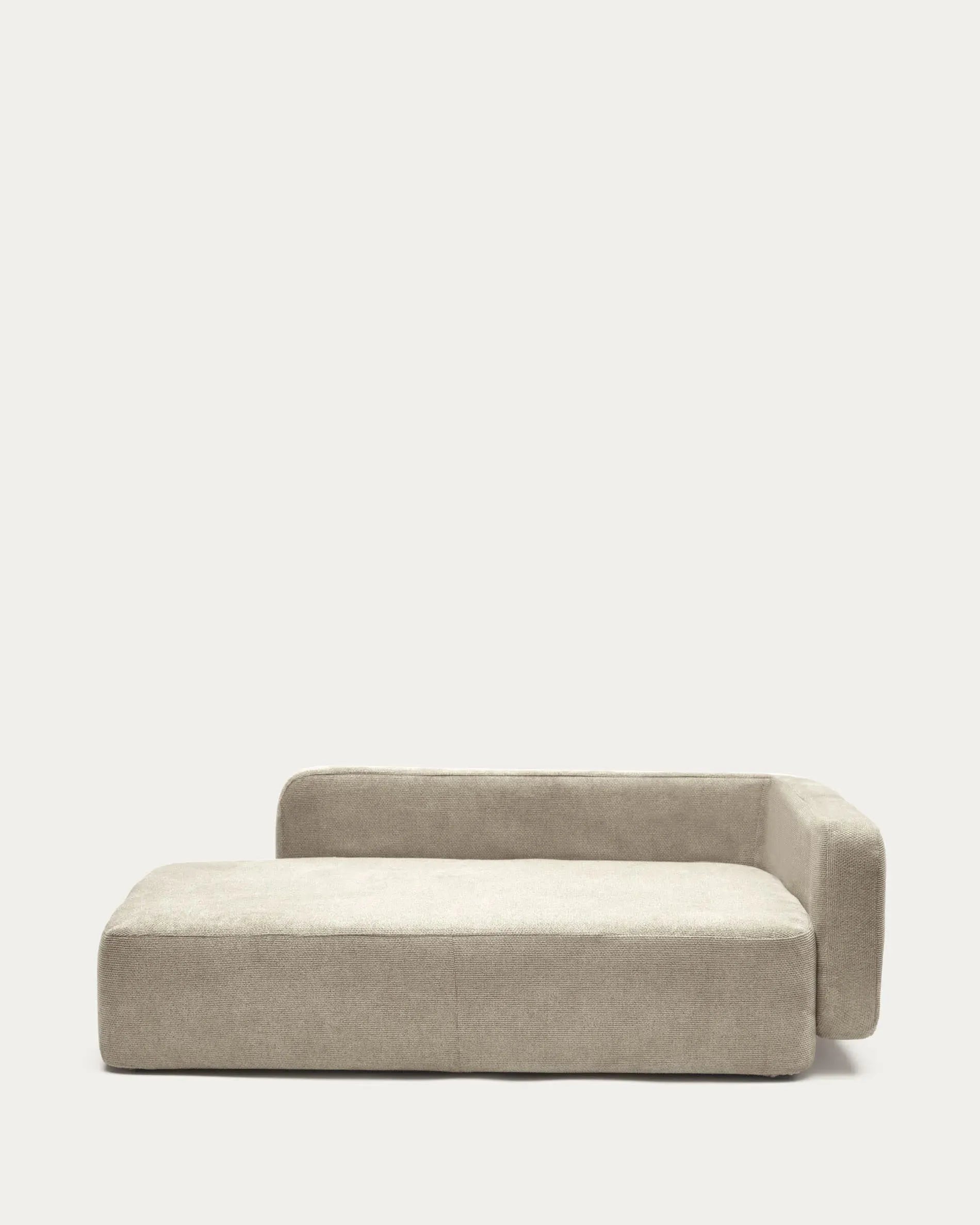Komfortables Haustierbett Bowie in Beige, 73x98 cm, von Kave Home. Perfekt für große Haustiere, stilvoll und gemütlich.