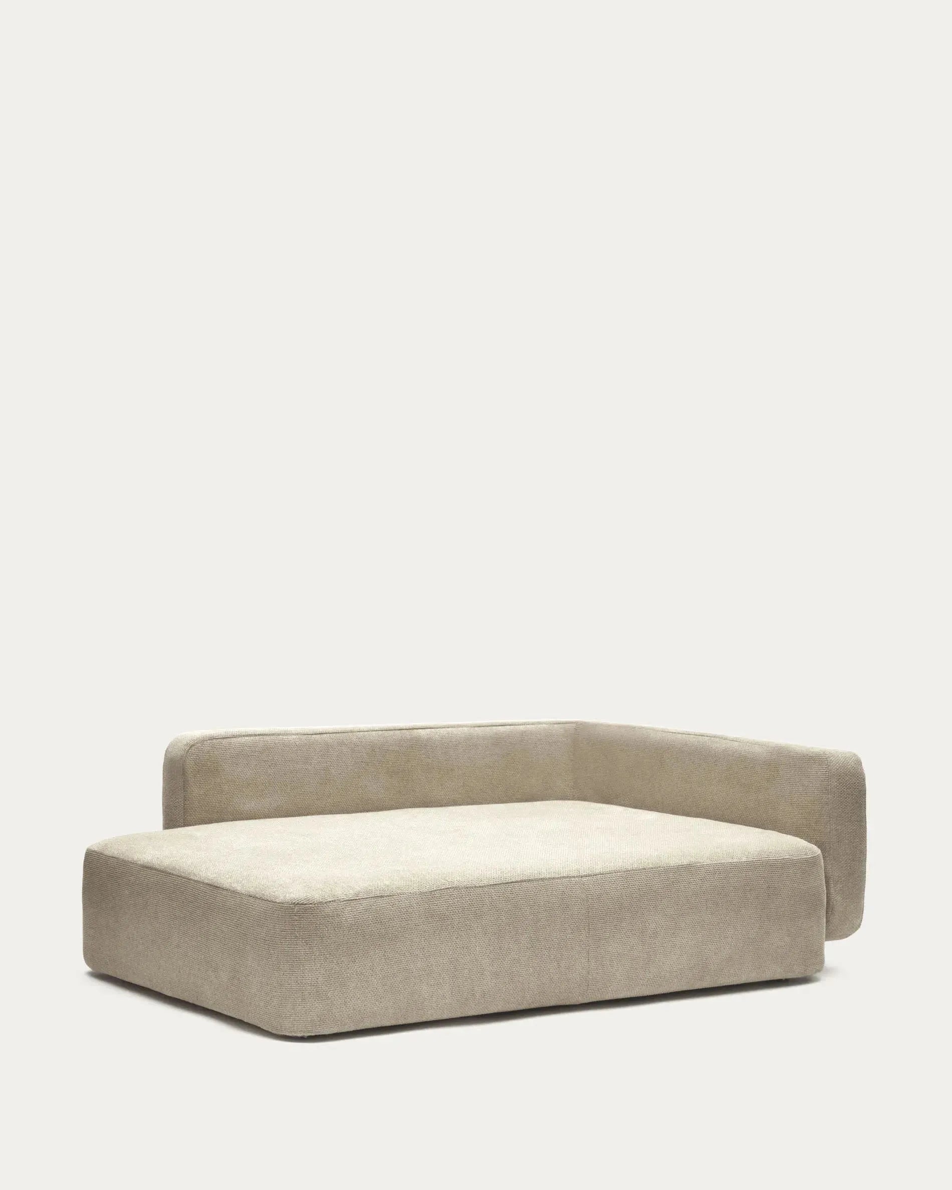 Bequemes Bowie Haustierbett in Beige von Kave Home, 73x98 cm, ideal für große Haustiere, bietet Komfort und stilvolle Entspannung.