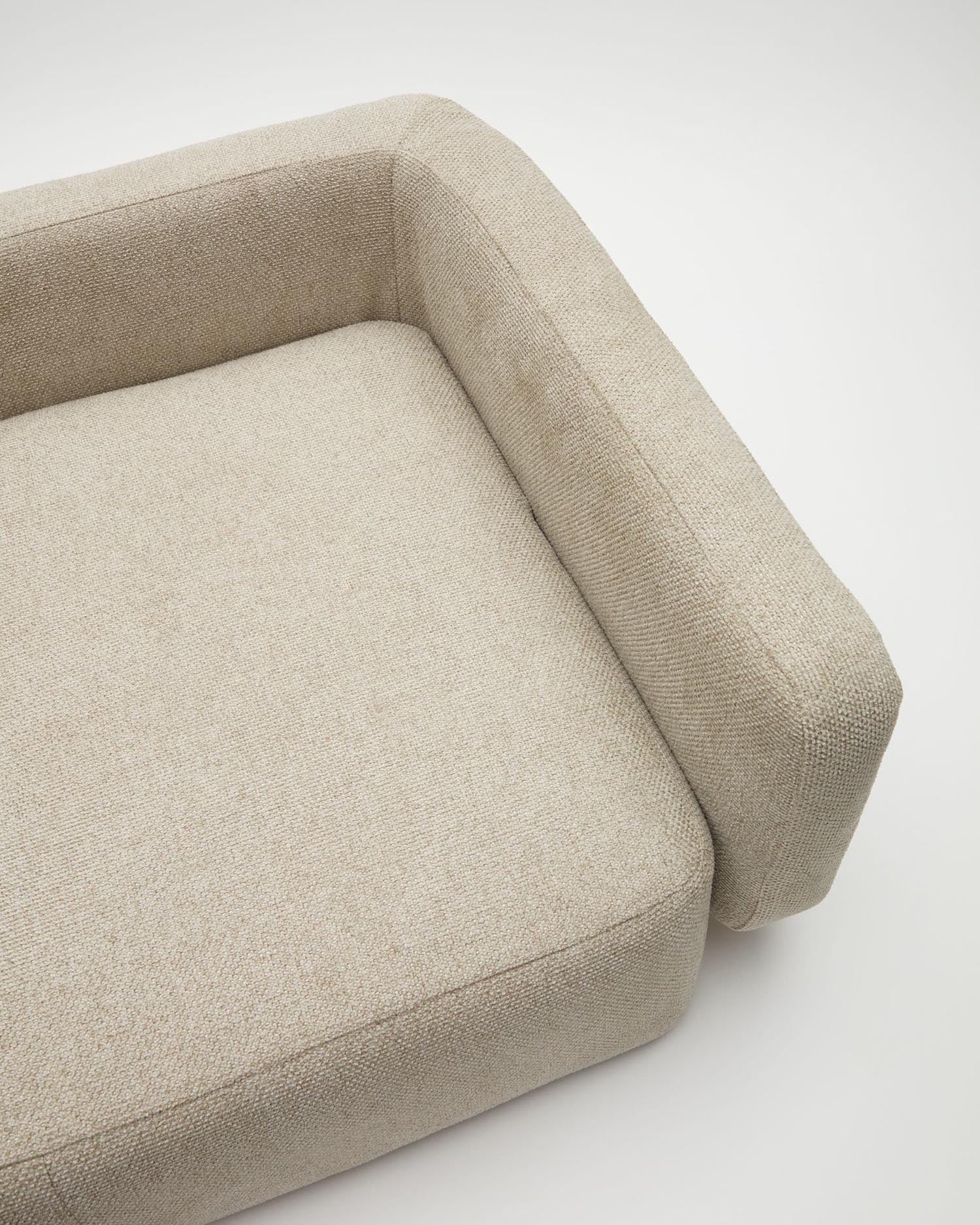 Das Bowie Haustierbett beige (63x80 cm) von Kave Home vereint Komfort und Stil, ideal für kleine Haustiere und moderne Wohnräume.