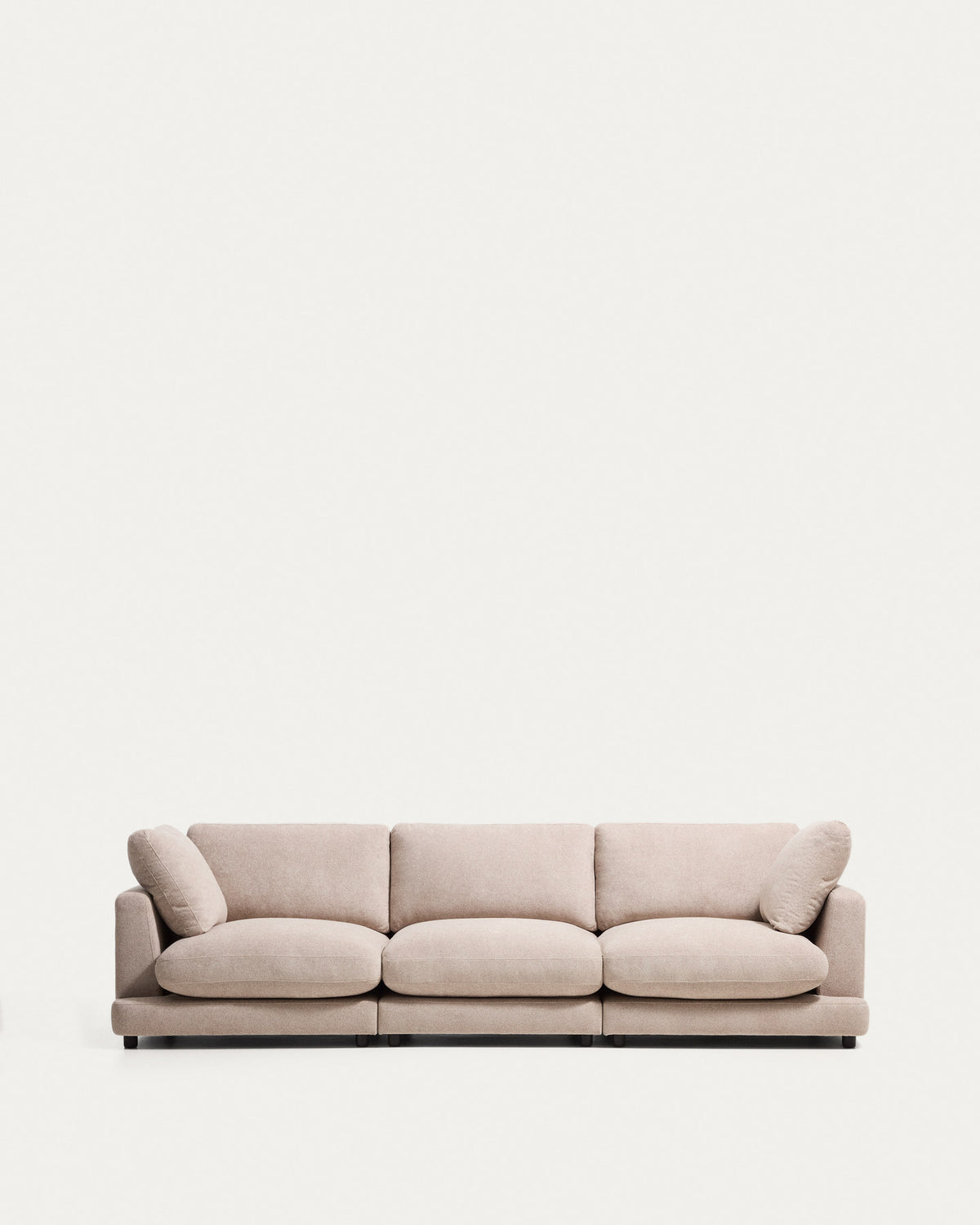 4-Sitzer-Sofa Gala aus beigem Microbouclé, FSC Mix Credit, 300 cm in Beige präsentiert im Onlineshop von KAQTU Design AG. 4er Sofa ist von Kave Home