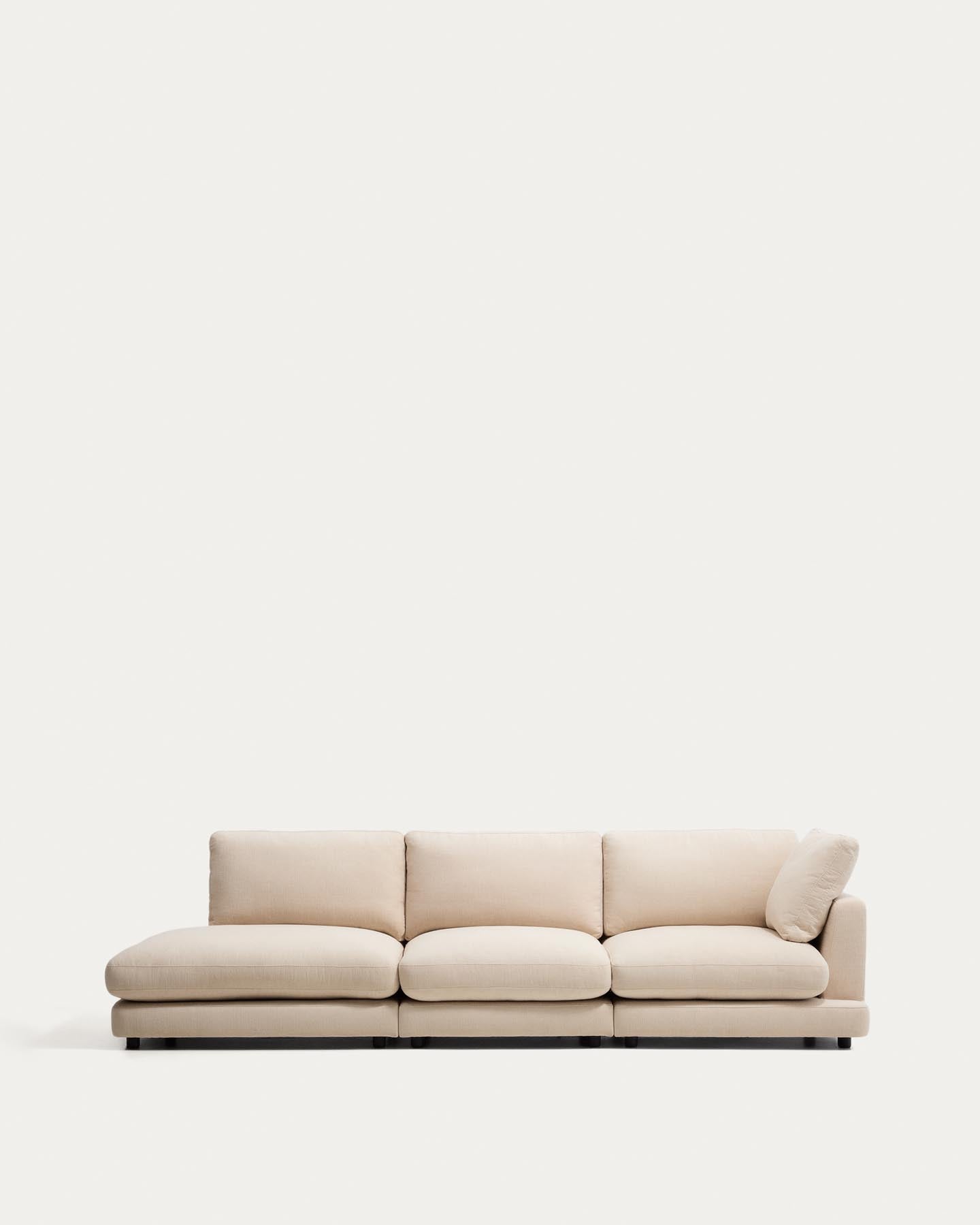4-Sitzer-Modularsofa Gala mit Randmodul links aus beiger Chenille, FSC Mix Credit, 315 cm in Beige präsentiert im Onlineshop von KAQTU Design AG. 4er Sofa ist von Kave Home