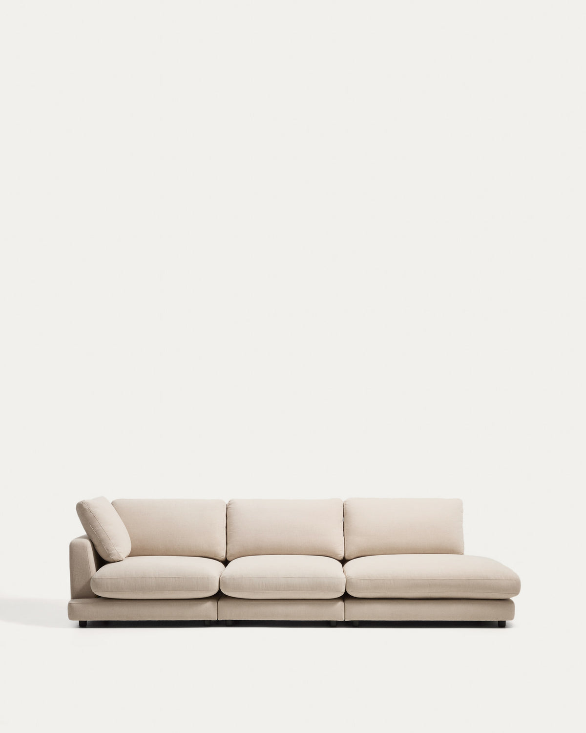 4-Sitzer-Modularsofa Gala mit Randmodul rechts aus beiger Chenille, FSC Mix Credit, 315 cm in Beige präsentiert im Onlineshop von KAQTU Design AG. 4er Sofa ist von Kave Home