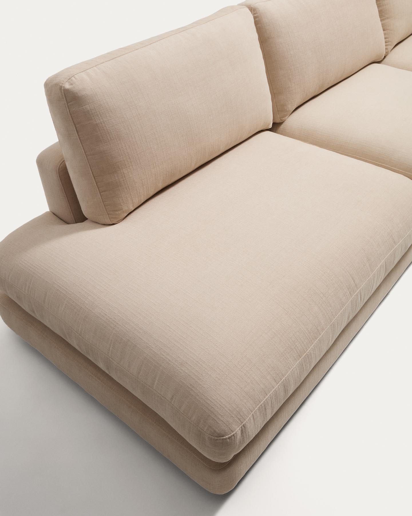 4-Sitzer-Modularsofa Gala aus beiger Chenille, FSC Mix Credit, 330 cm in Beige präsentiert im Onlineshop von KAQTU Design AG. 4er Sofa ist von Kave Home
