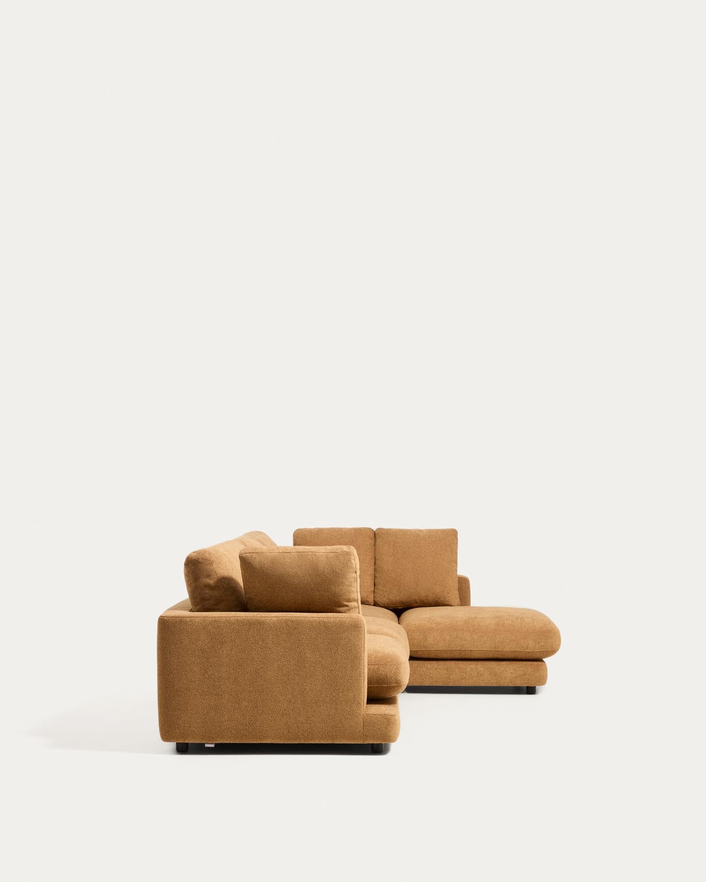 4-Sitzer-Sofa Gala aus Microbouclé mit Chaiselongue rechts in Senfgelb, FSC Mix Credit, 300 cm in Senfgelb präsentiert im Onlineshop von KAQTU Design AG. L-Sofa rechts ist von Kave Home