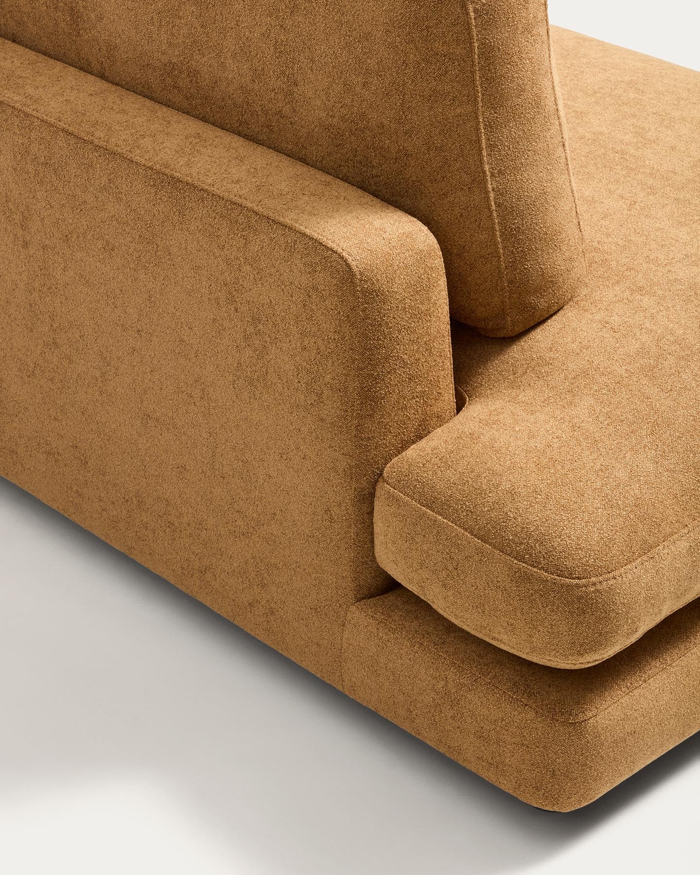 5-Sitzer-Ecksofa Gala mit Randmodul links aus senfgelbem Microbouclé, FSC Mix Credit, 225 x 300 cm in Senfgelb präsentiert im Onlineshop von KAQTU Design AG. L-Sofa links ist von Kave Home