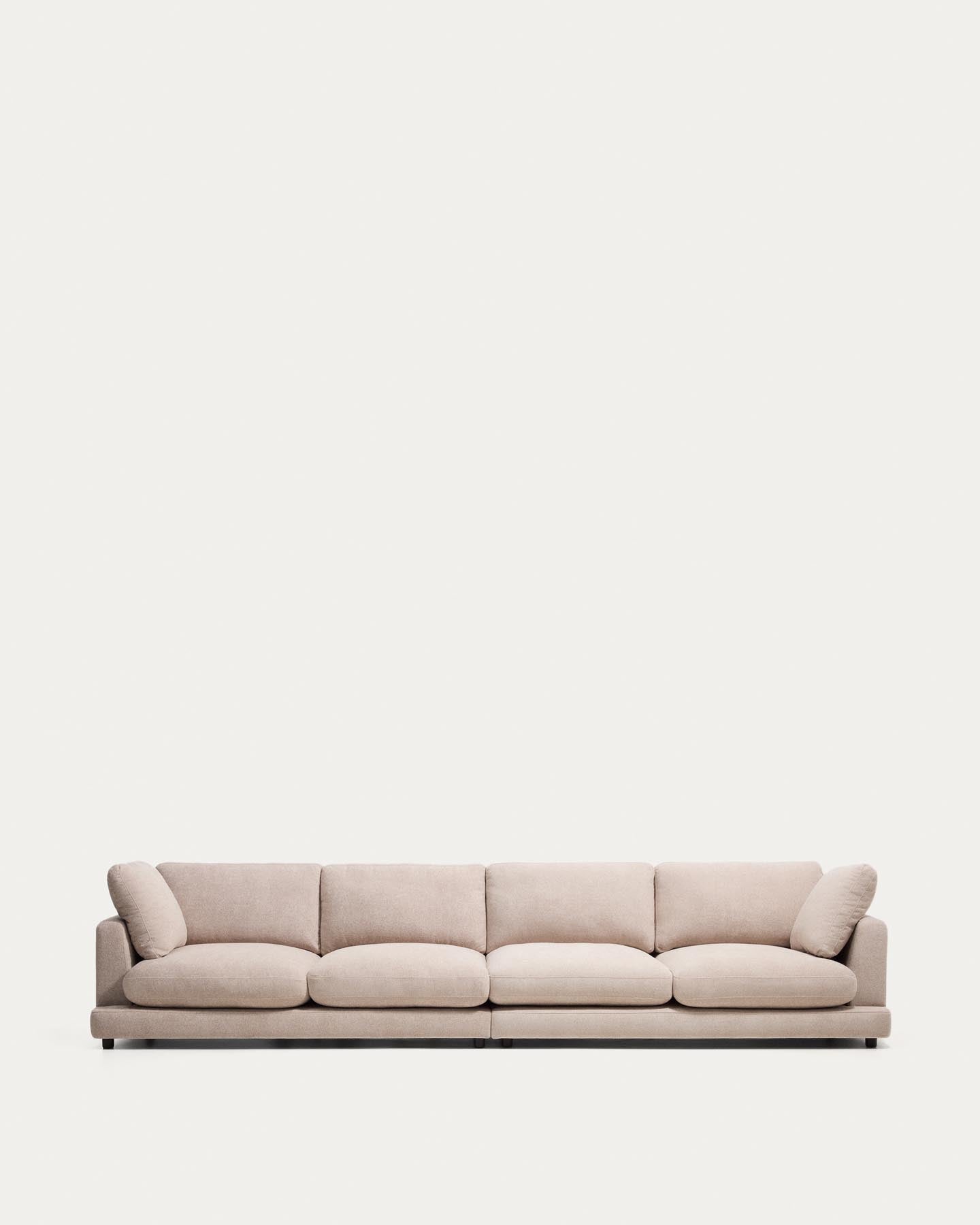 6-Sitzer-Sofa Gala aus beigem Microbouclé, FSC Mix Credit, 390 cm in Beige präsentiert im Onlineshop von KAQTU Design AG. 5er Sofa ist von Kave Home