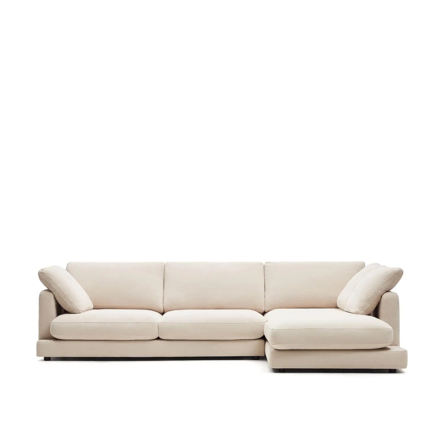 Gala 4-Sitzer-Sofa mit Chaiselongue rechts, beige, 300 cm, antibakteriell, modern, komfortabel, ideal für große Wohnzimmer.