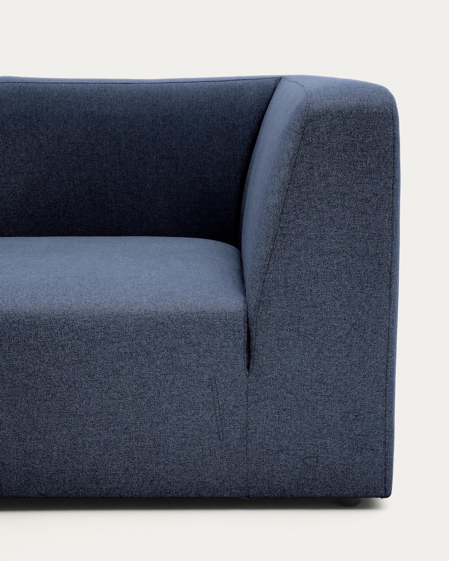 Neom Eckmodul Blau 75 cm FSC Mix Credit in Dunkelblau präsentiert im Onlineshop von KAQTU Design AG. Modulares Sofa ist von Kave Home