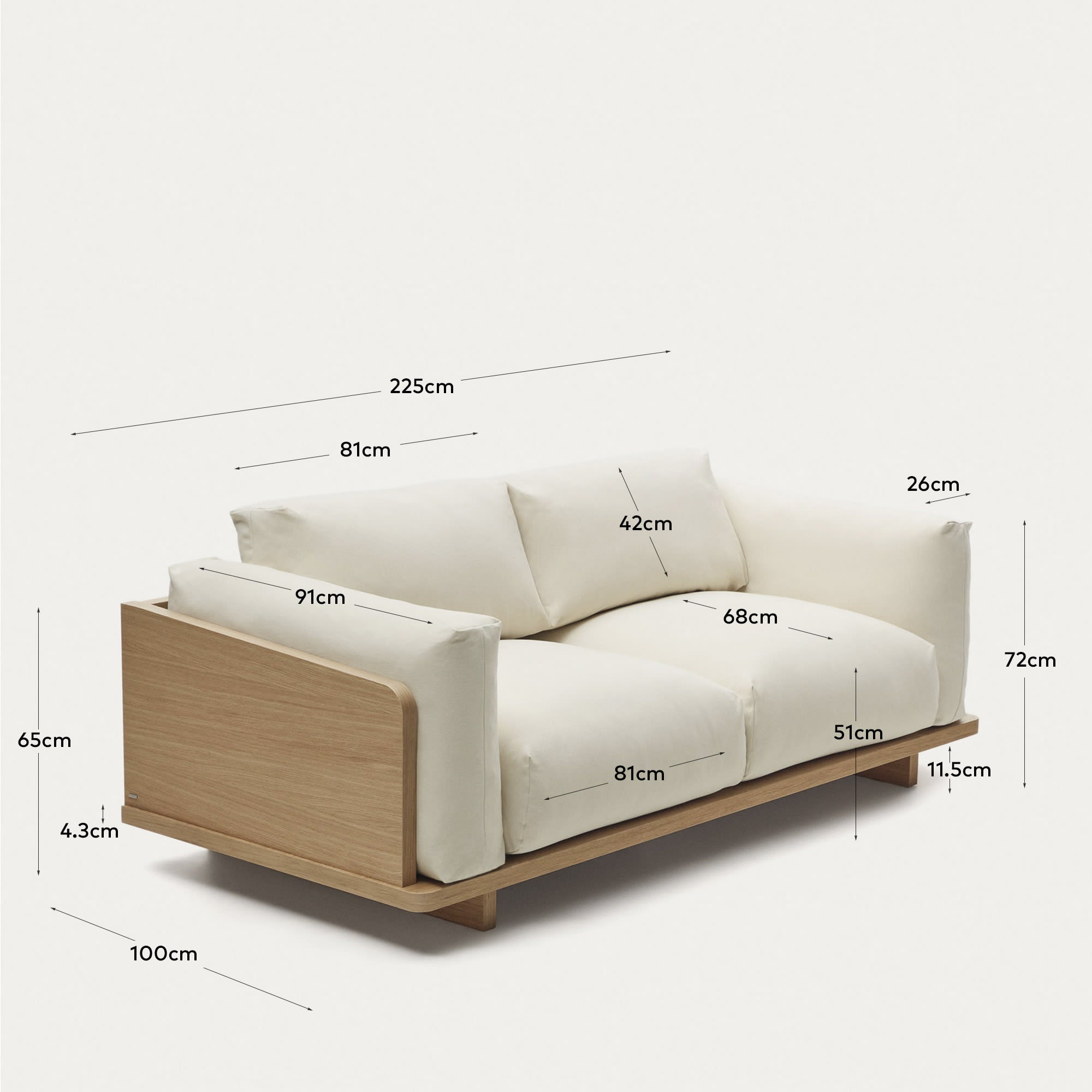 Elegantes 3-Sitzer-Sofa in Beige, 225 cm breit, aus nachhaltigen FSC-Materialien, ideal für stilvolles und umweltbewusstes Wohnen.