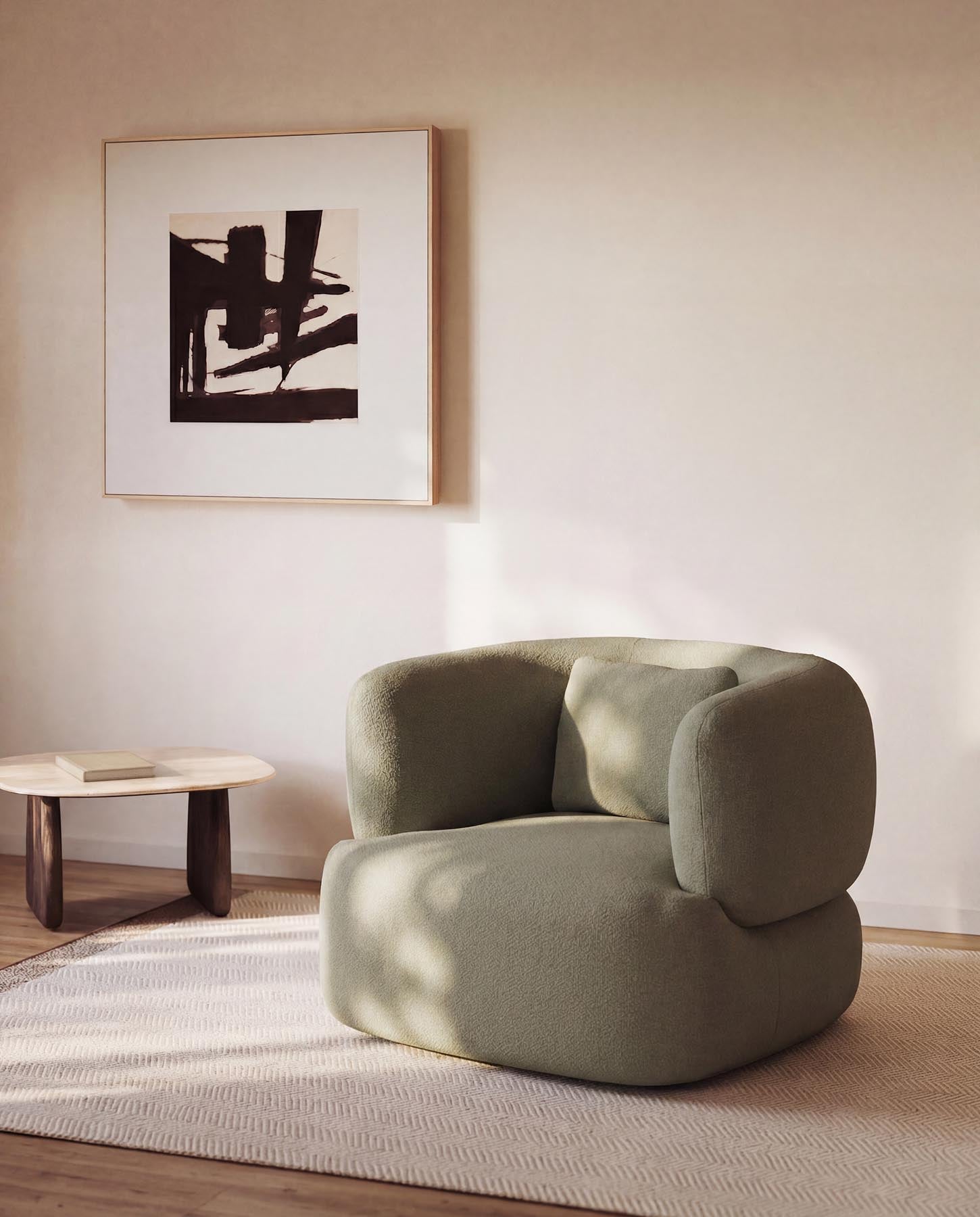 Sessel Martina mit Kissen in Chenille in Grün FSC Mix Credit in Grün präsentiert im Onlineshop von KAQTU Design AG. Sessel ist von Kave Home