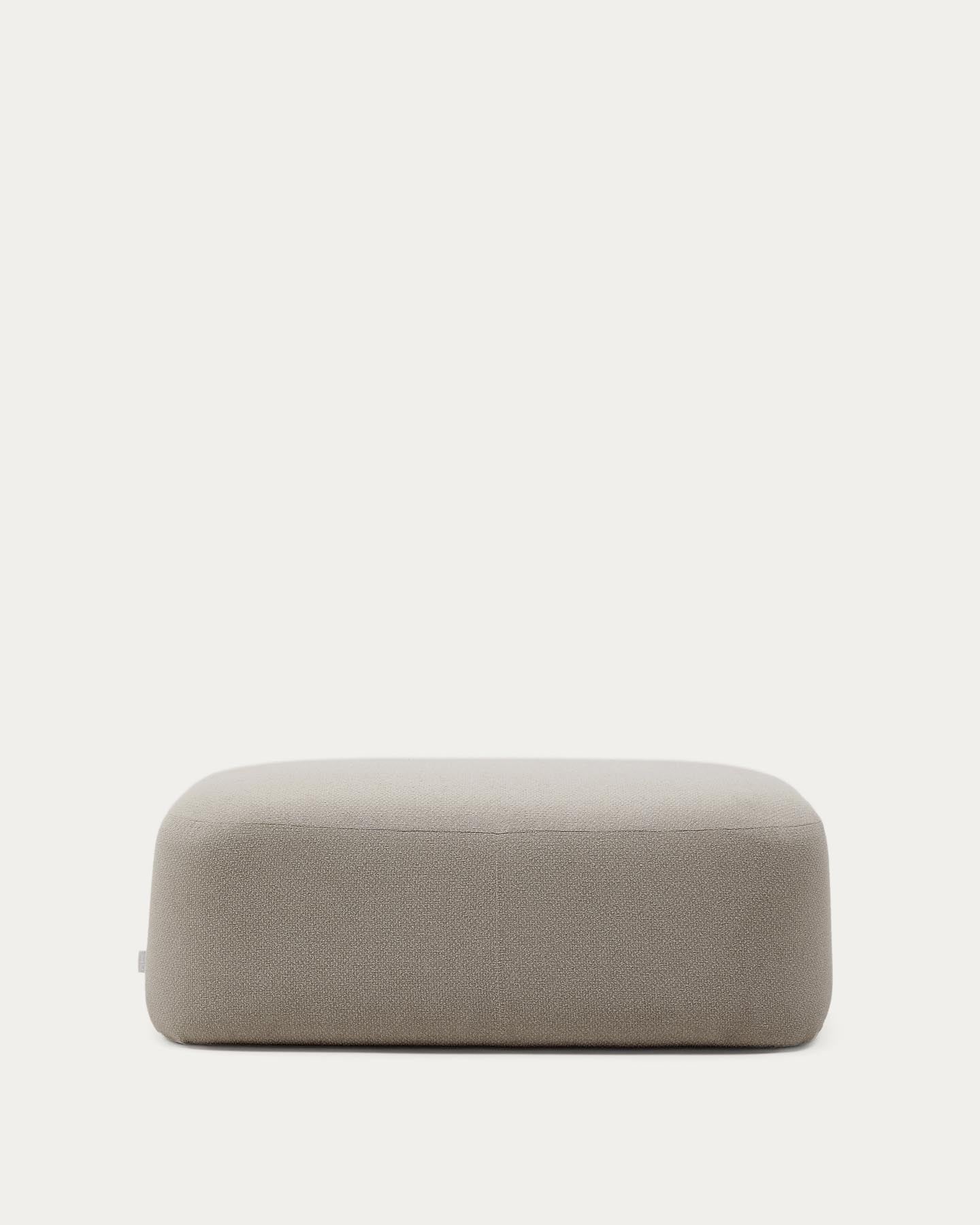 Fussablage Martina mit Chenille in Steinton 123 x 85 cm in Steinfarben präsentiert im Onlineshop von KAQTU Design AG. Pouf ist von Kave Home
