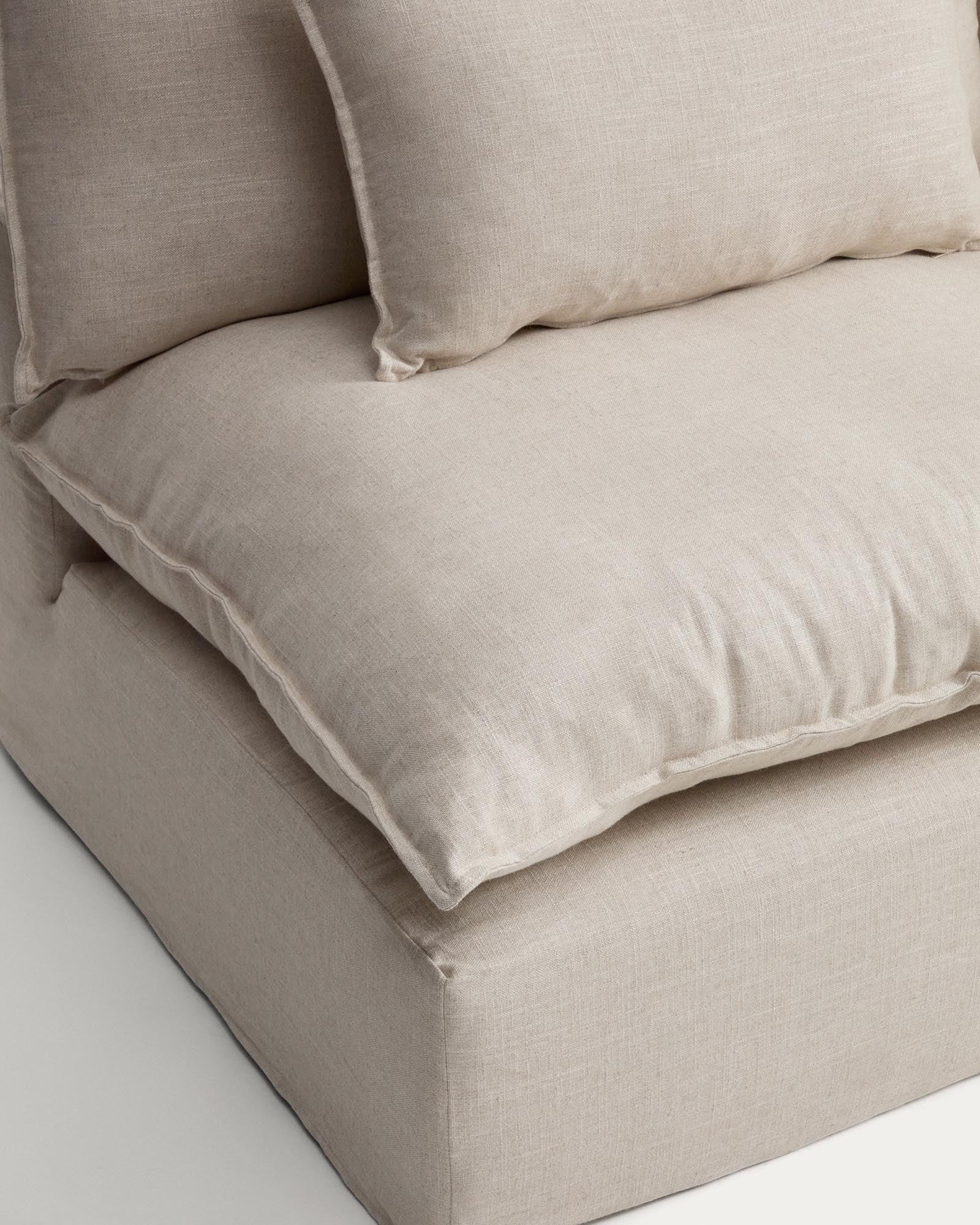 Eleganter Sessel Anarela in sanftem Beige, 110 cm, mit abnehmbarem Bezug aus Leinen und Viskose, umweltfreundlich mit FSC Mix Credit.