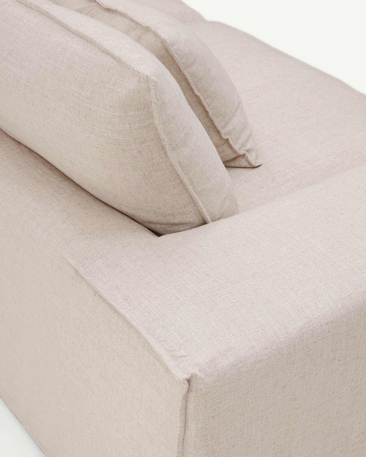 2-Sitzer Sofa Anarela mit abnehmbarem Bezug und beigen Leinenkissen 240 cm in Beige präsentiert im Onlineshop von KAQTU Design AG. 2er Sofa ist von Kave Home