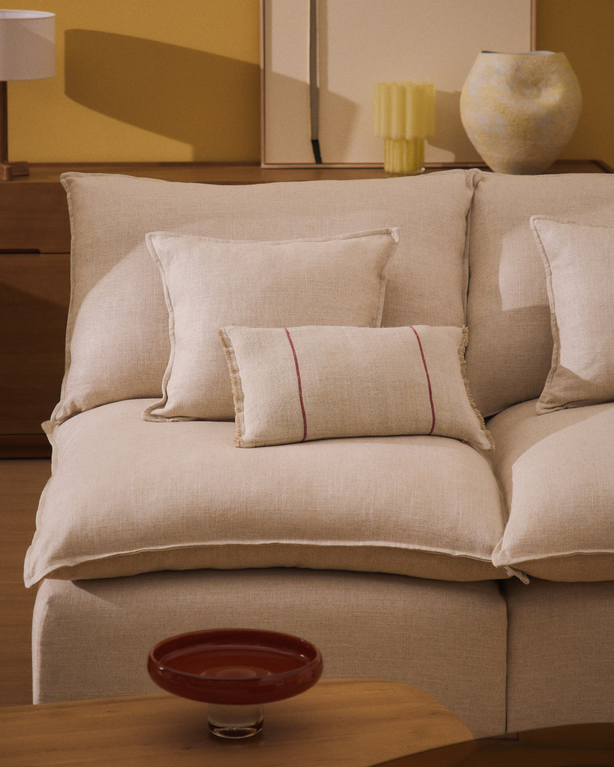 2-Sitzer-Modularsofa Anarela mit abnehmbarem Bezug aus Leinen und Viskose in Beige, 180 cm, FSC Mix Credit in Beige präsentiert im Onlineshop von KAQTU Design AG. 2er Sofa ist von Kave Home