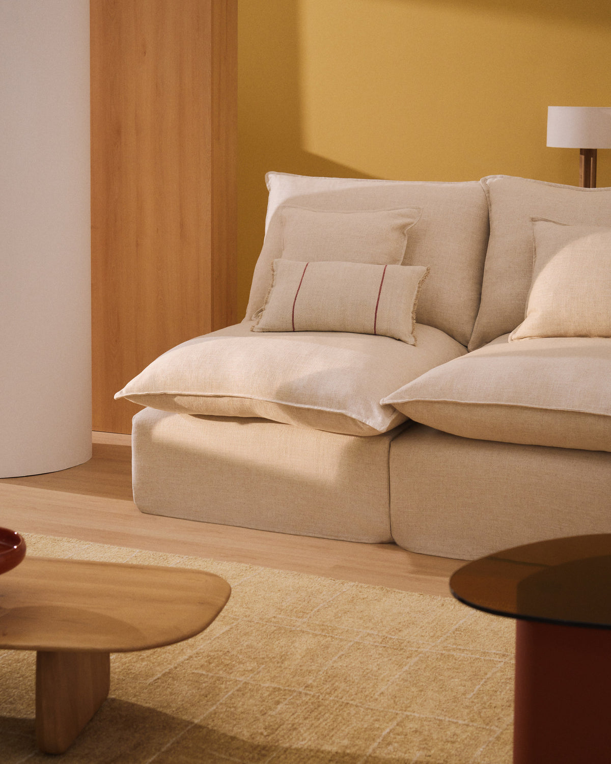 3-Sitzer-Modularsofa Anarela mit abnehmbarem Bezug aus Leinen und Viskose in Beige, 220 cm, FSC Mix Credit in Beige präsentiert im Onlineshop von KAQTU Design AG. 3er Sofa ist von Kave Home